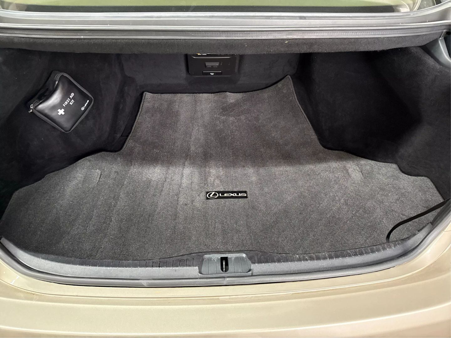 2011 Lexus Ls - Image 12