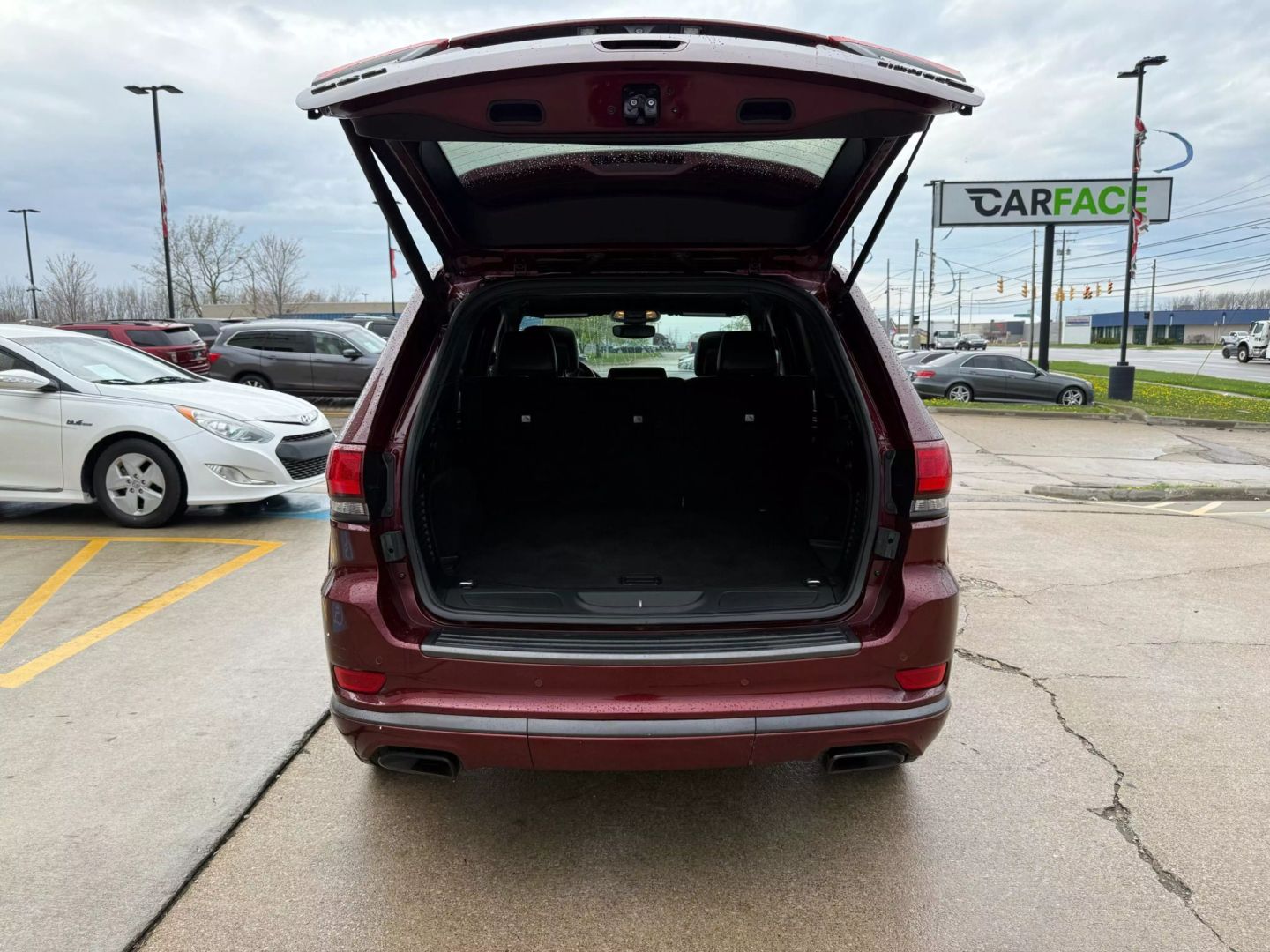 2020 Jeep Grand Cherokee - Image 12
