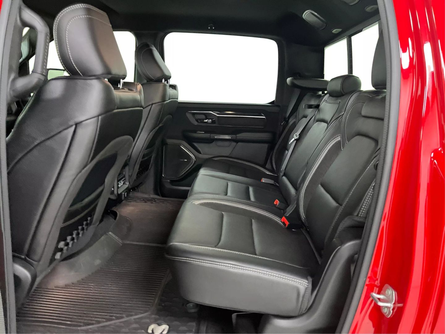 2022 Ram 1500 Crew Cab - Image 10