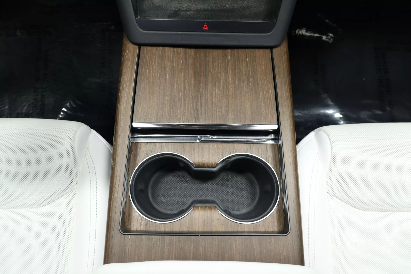 2022 Tesla Model S - Image 37