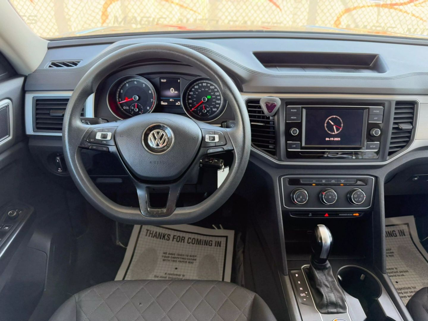2018 Volkswagen Atlas - Image 30
