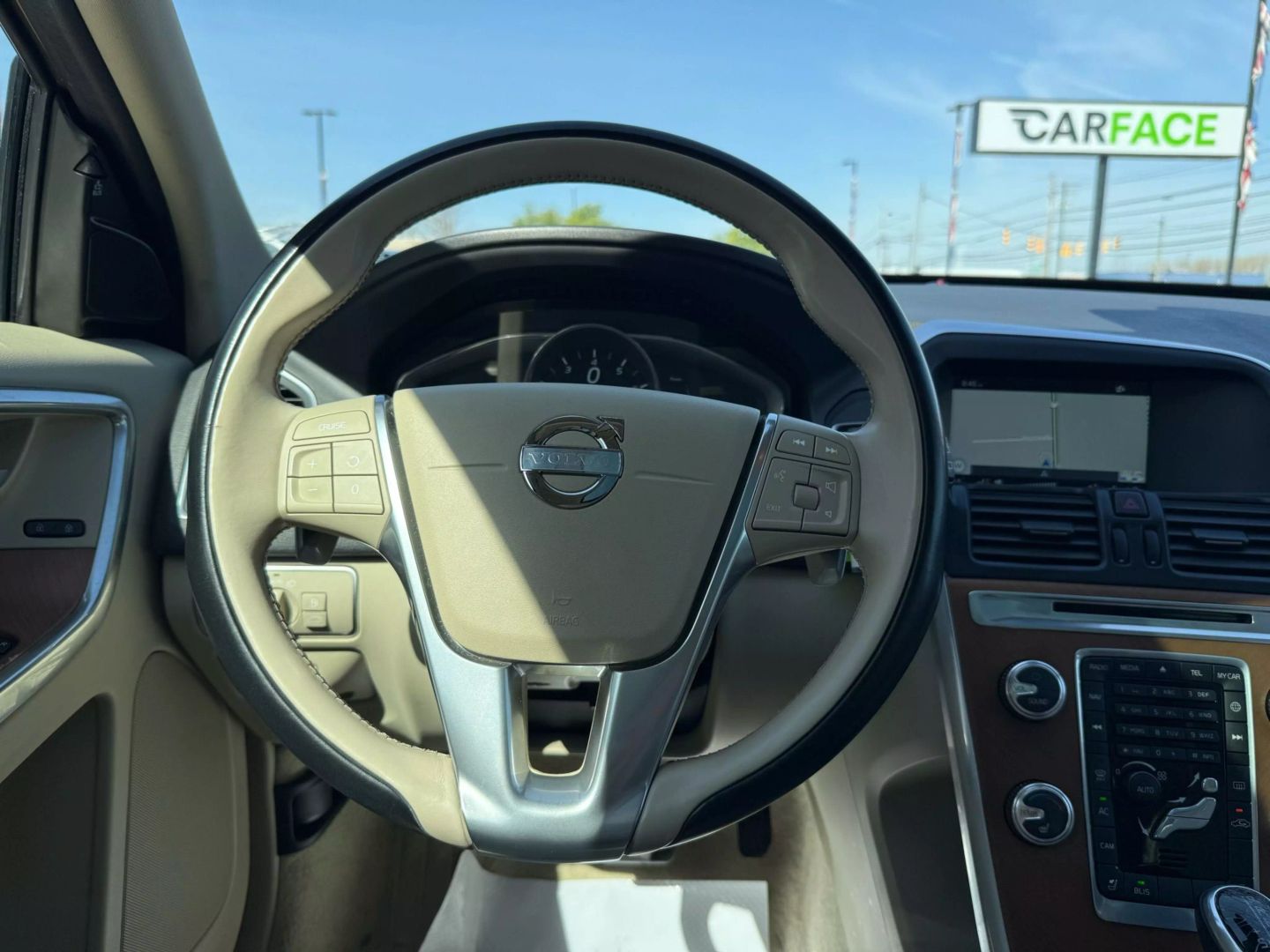 2015 Volvo Xc60 - Image 31