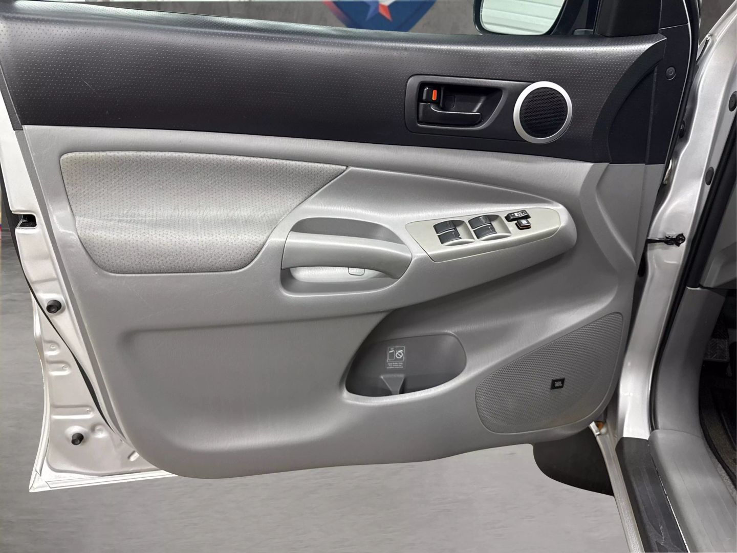 2011 Toyota Tacoma Double Cab - Image 34