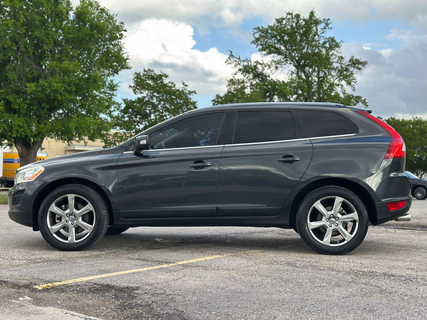 2013 Volvo Xc60 - Image 3