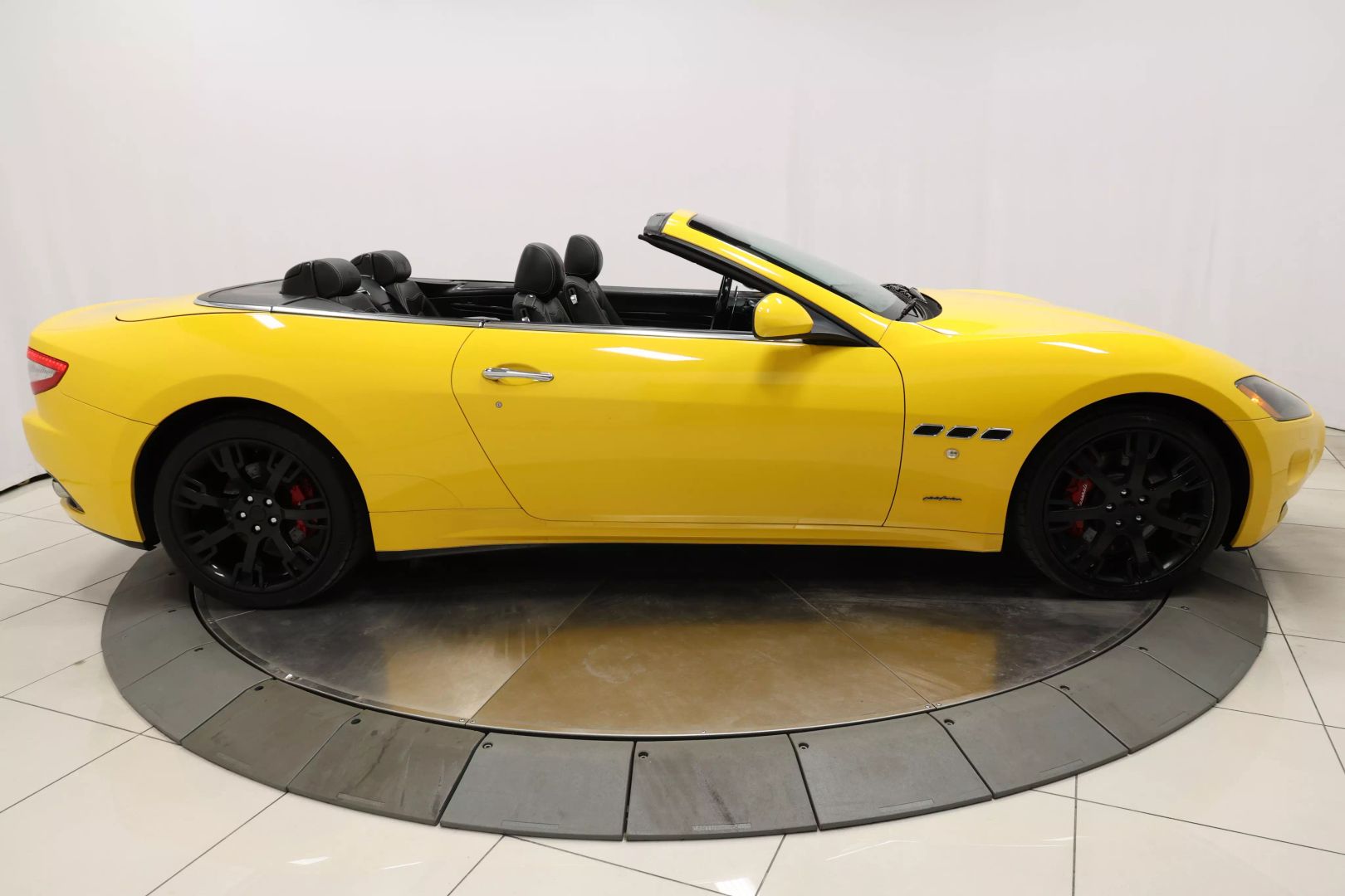 2011 Maserati Granturismo - Image 58