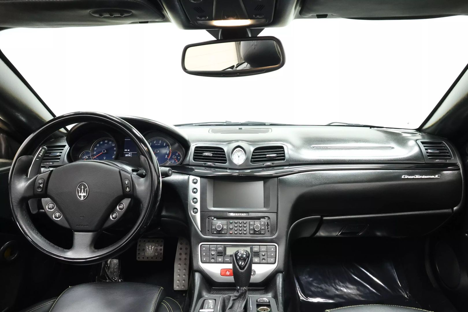 2011 Maserati Granturismo - Image 40