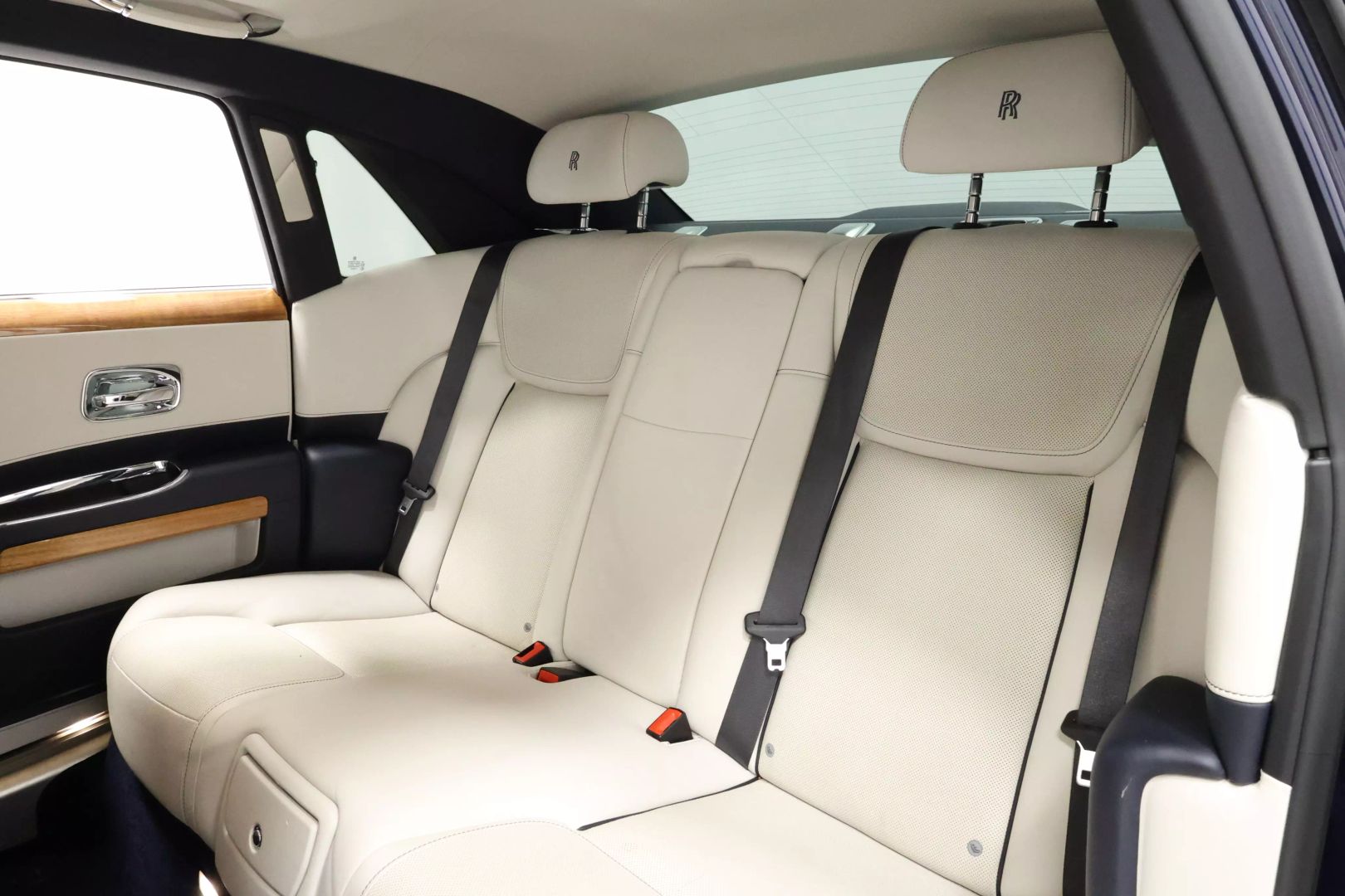2018 Rolls-royce Ghost - Image 3