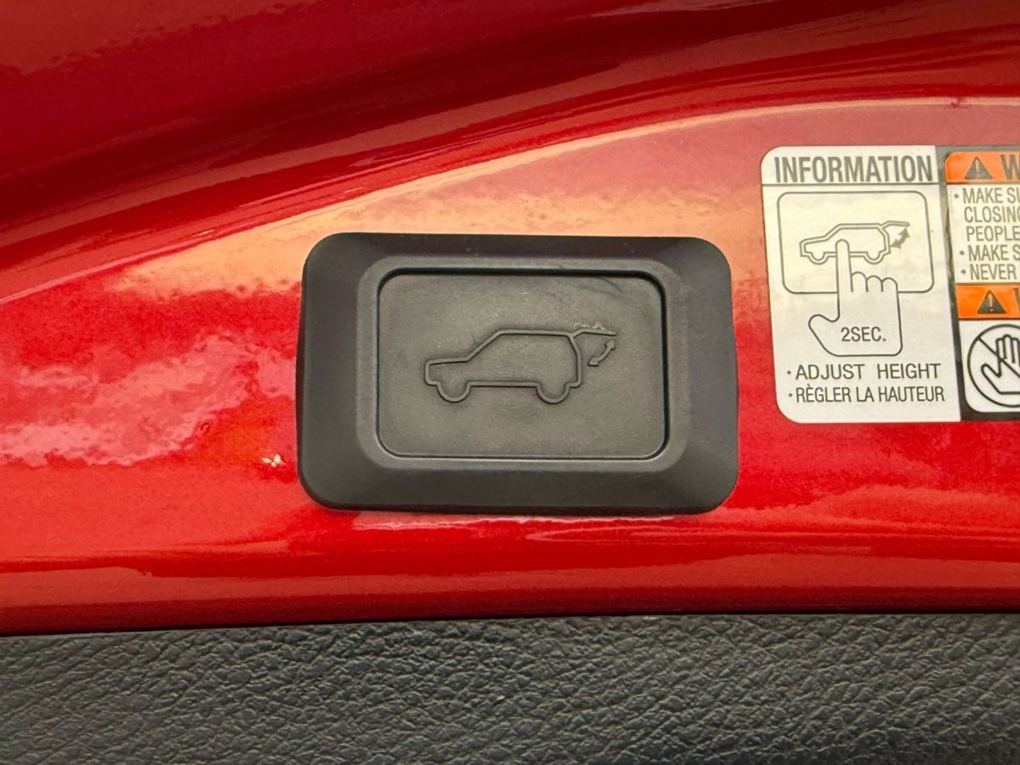 2015 Toyota Rav4 - Image 14