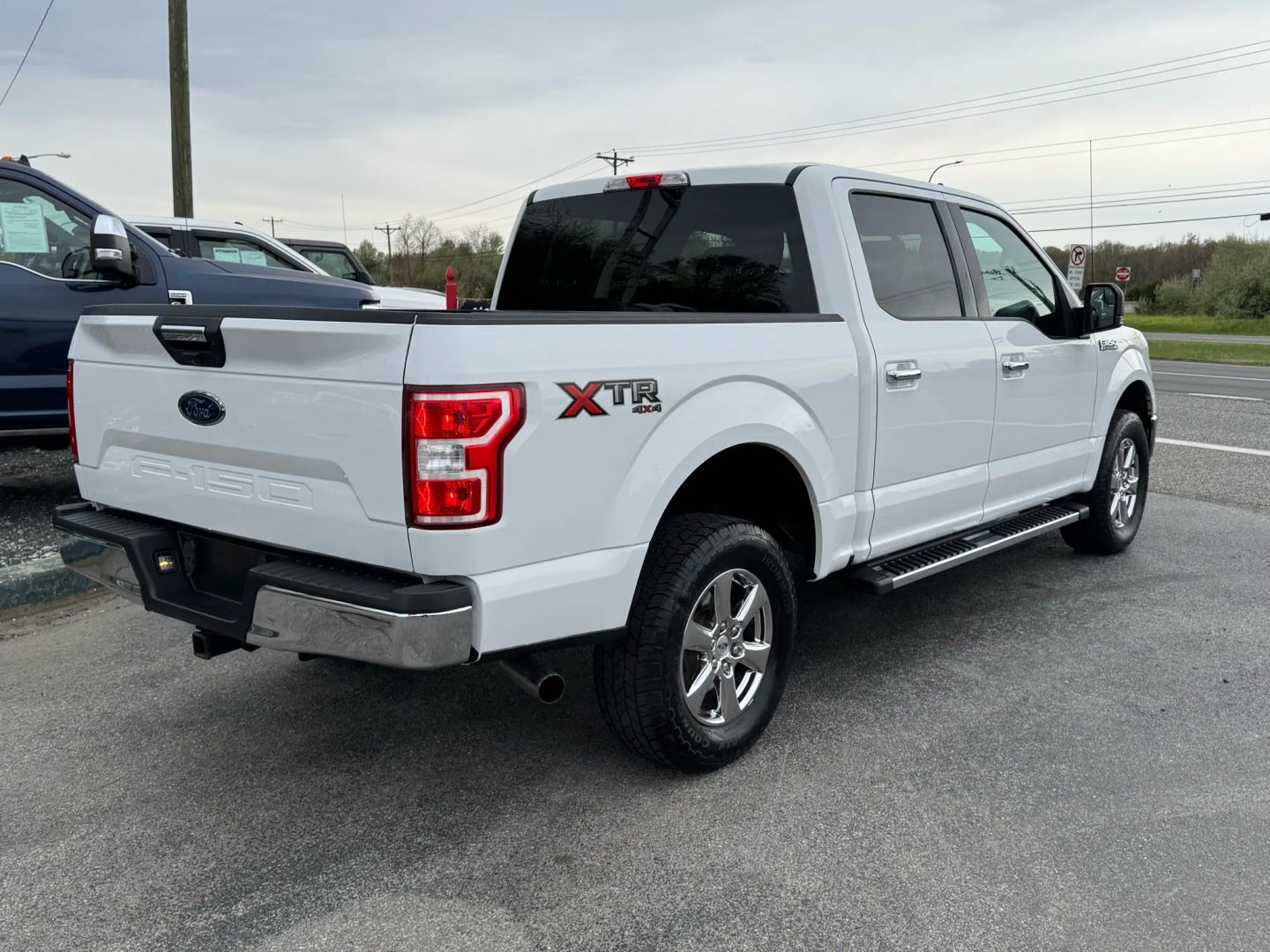 Image 4 of 2019 FORD F150 SUPERCREW CAB