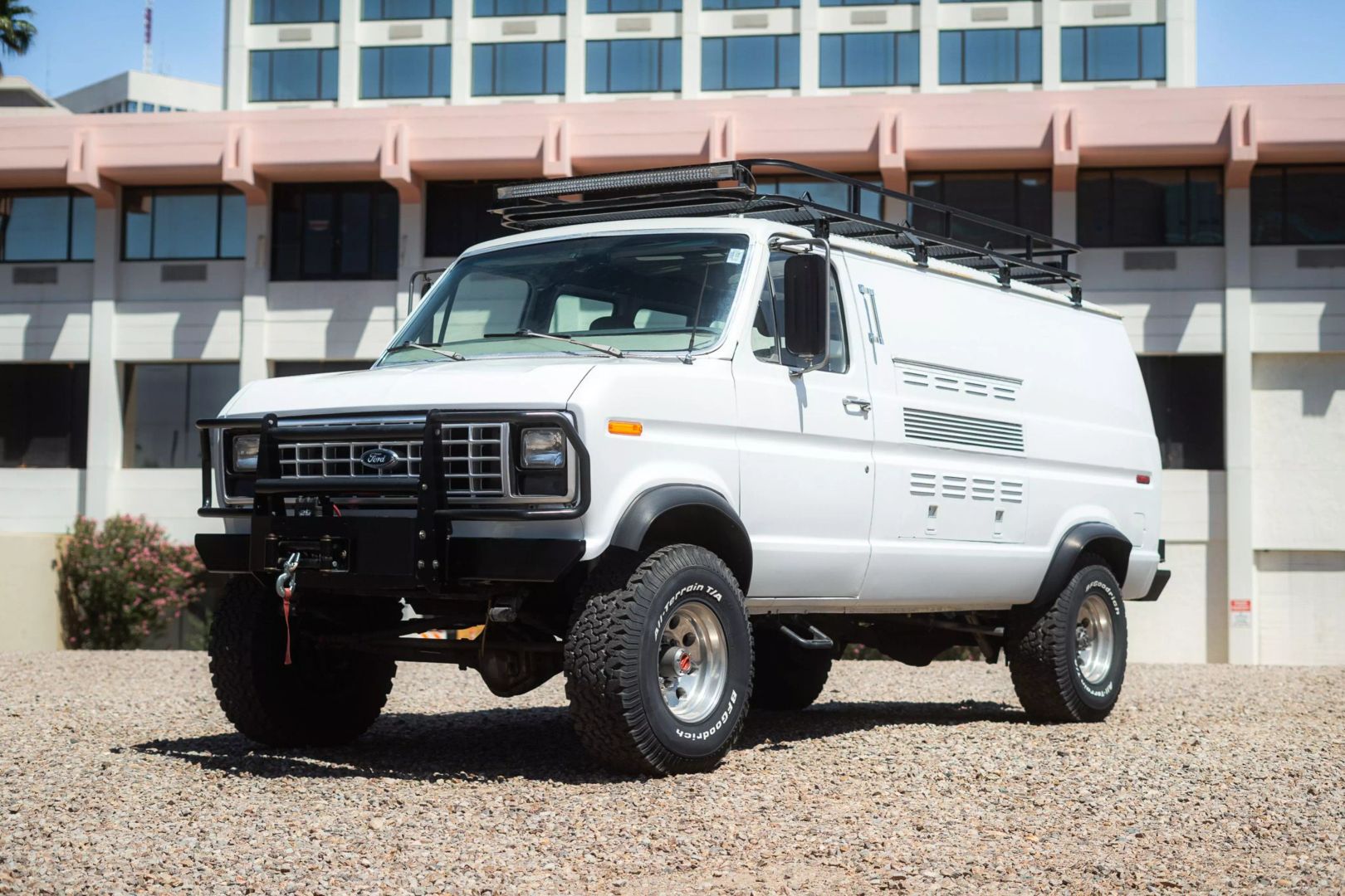 1986 Ford E-350 Base