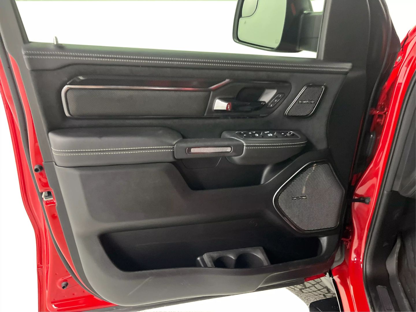 2022 Ram 1500 Crew Cab - Image 21
