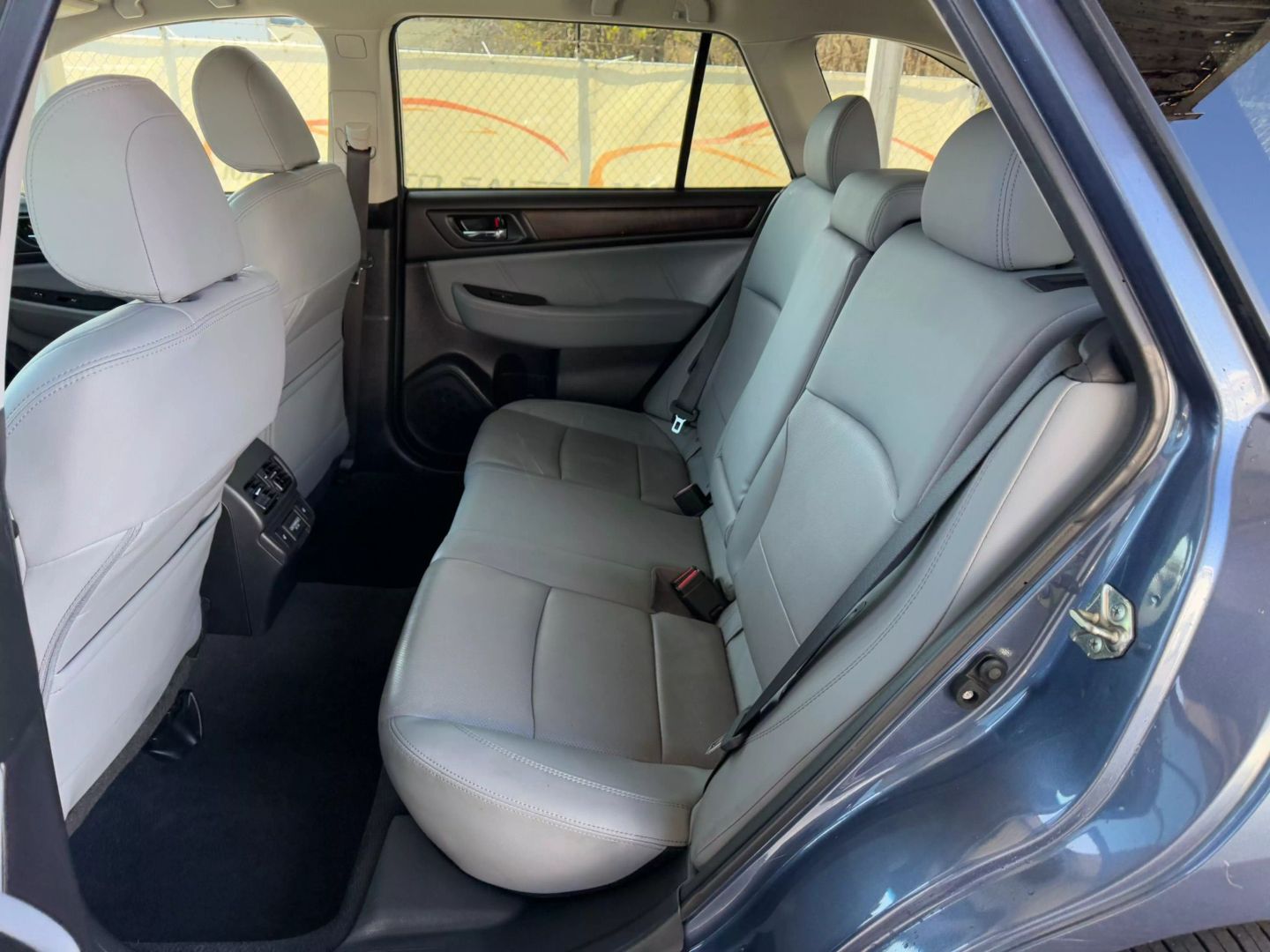 2018 Subaru Outback - Image 18