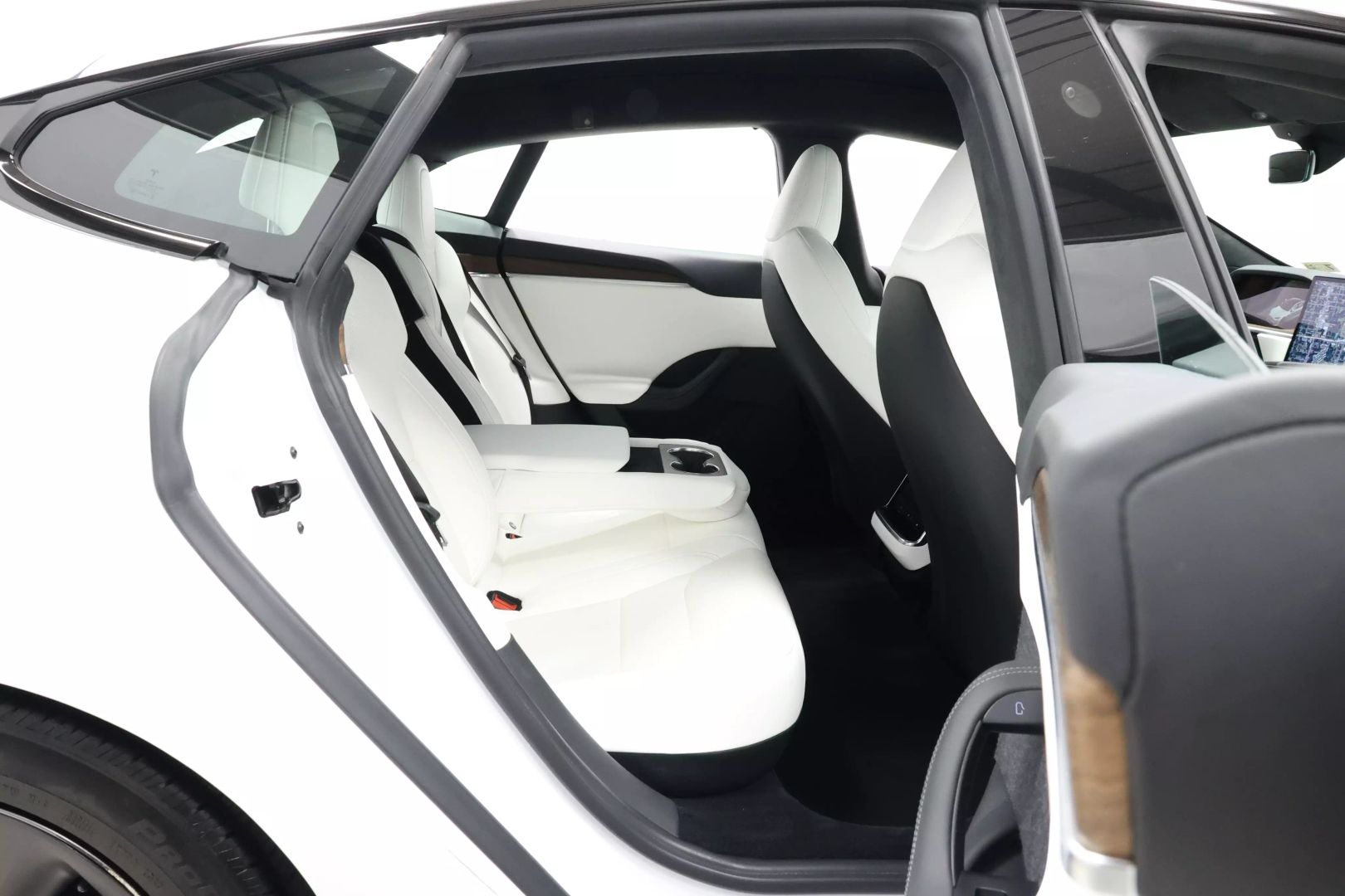 2022 Tesla Model S - Image 63
