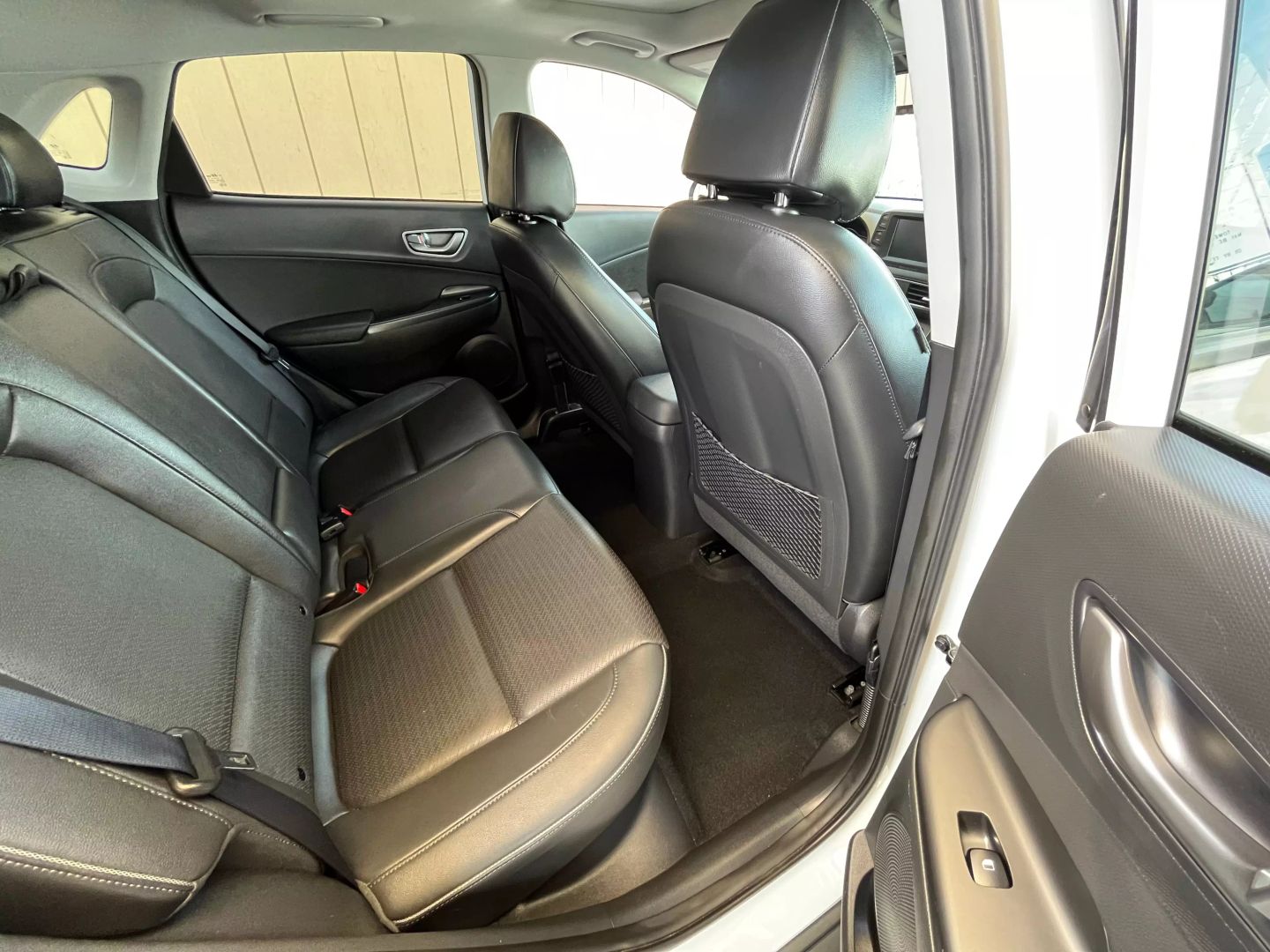 2019 Hyundai Kona Electric  Vin: Km8k33ag4ku029358 Stock Id: 029358 - Image 18