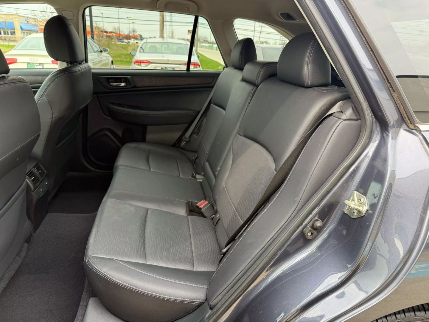 2017 Subaru Outback - Image 20