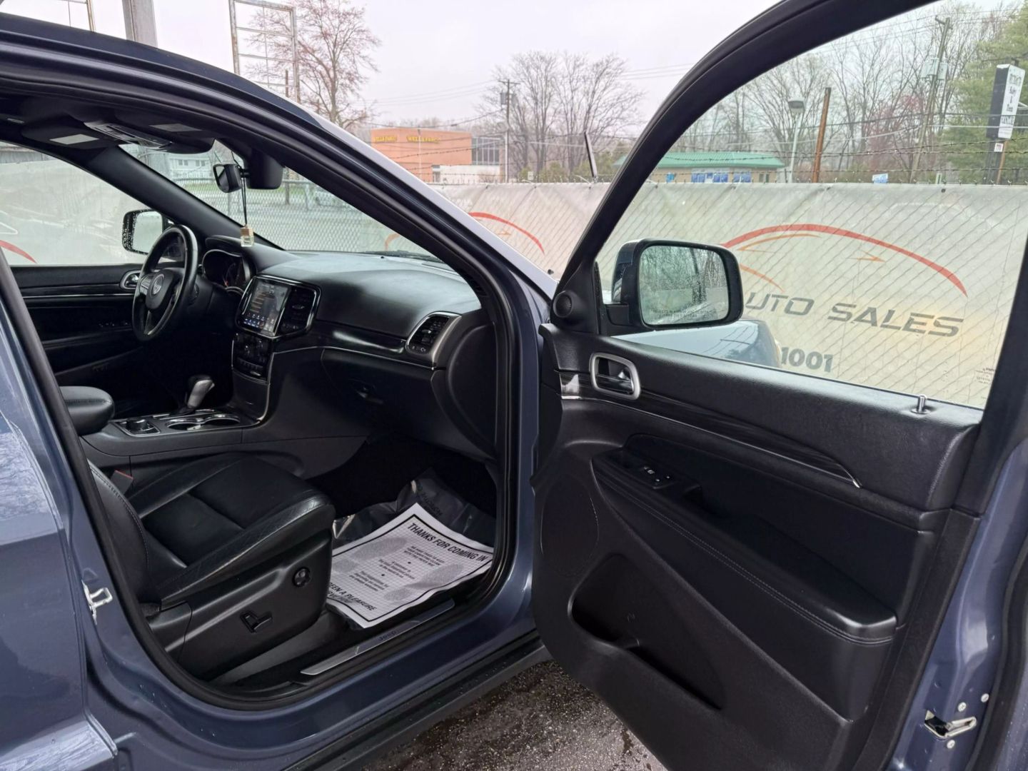 2019 Jeep Grand Cherokee - Image 24