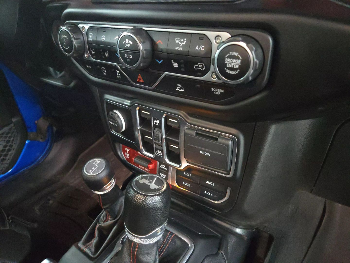 2023 Jeep Wrangler Unlimited - Image 29
