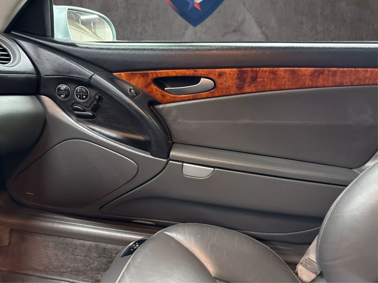 2004 Mercedes-benz Sl-class - Image 37