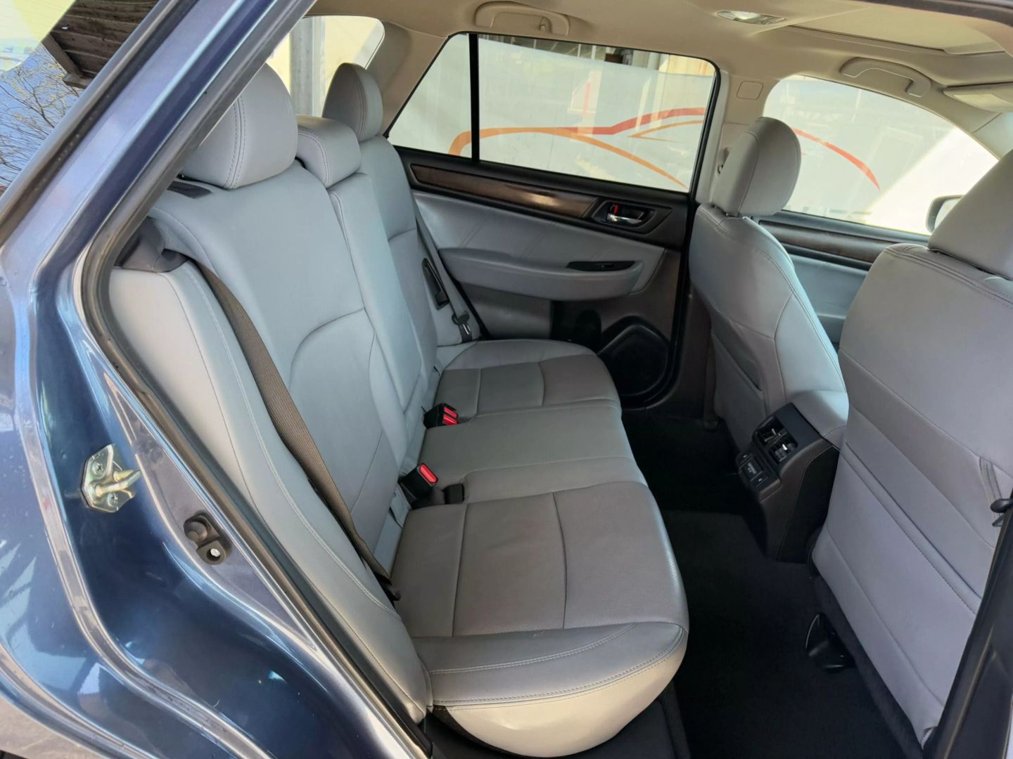 2018 Subaru Outback - Image 22
