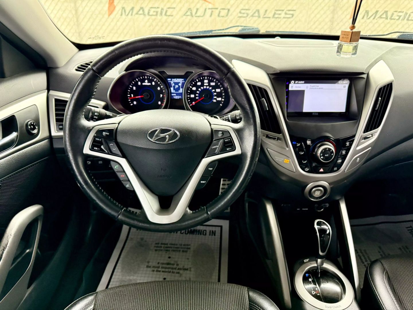 2013 Hyundai Veloster - Image 29