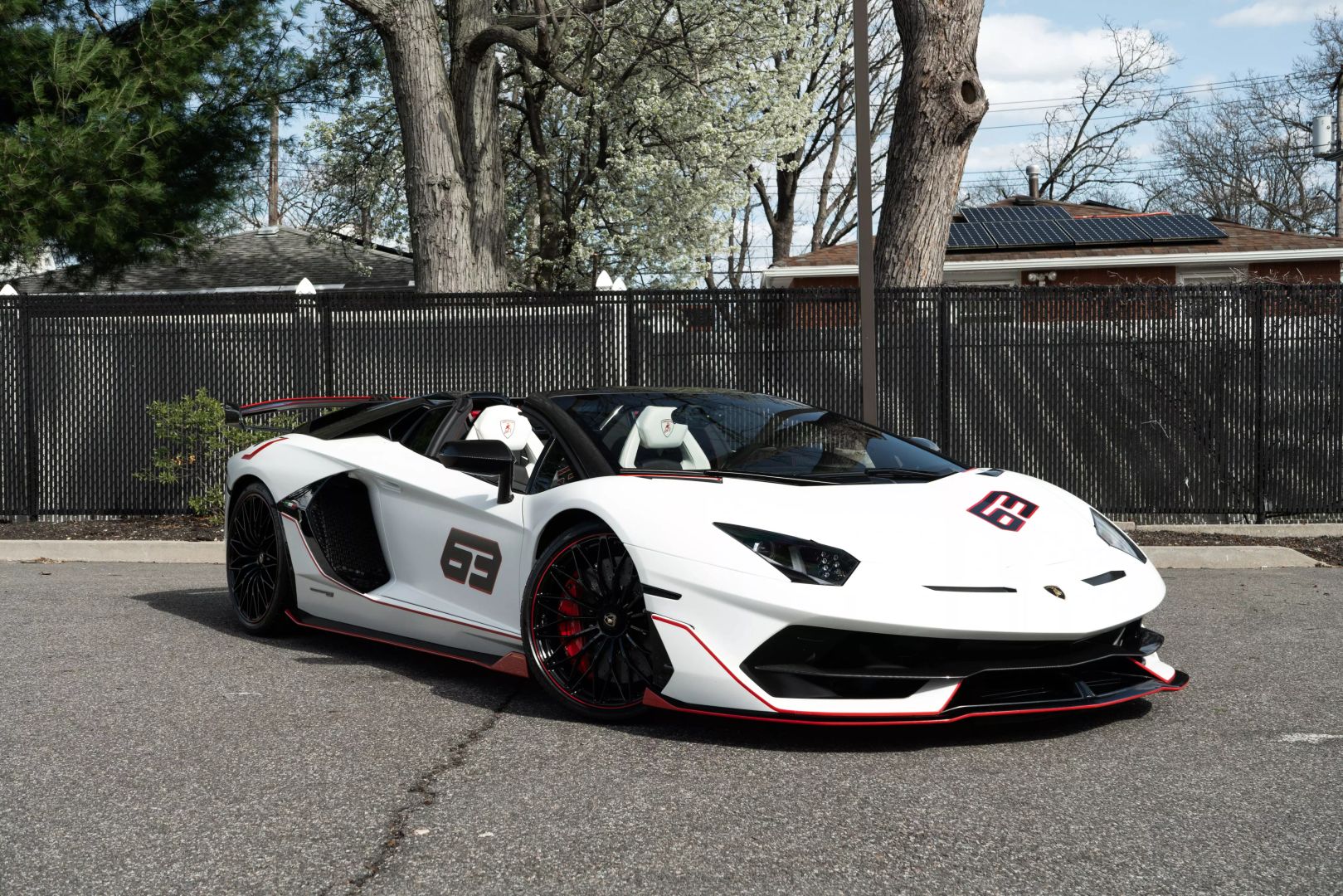 2021 Lamborghini Aventador - Image 5