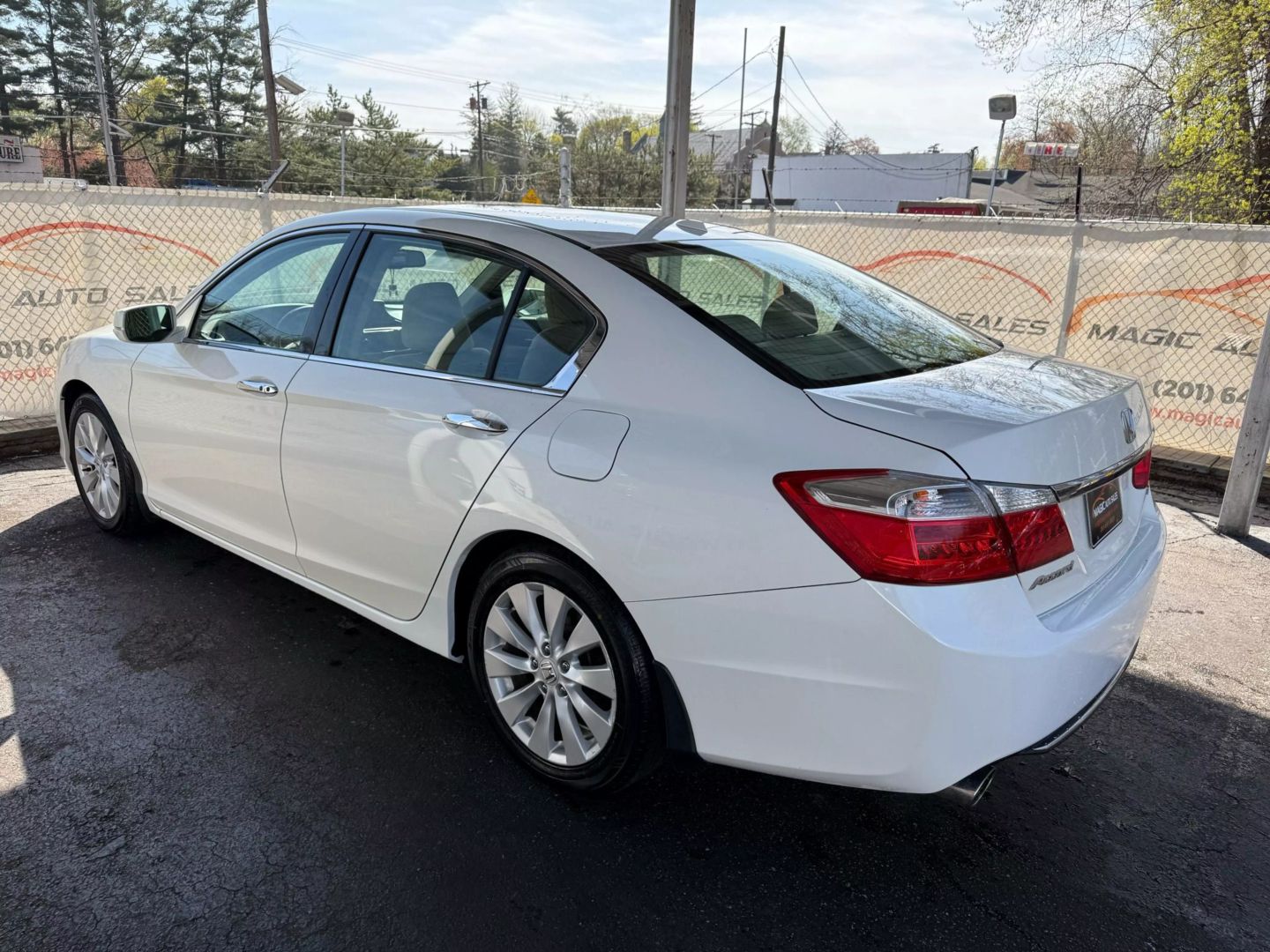 2015 Honda Accord - Image 12