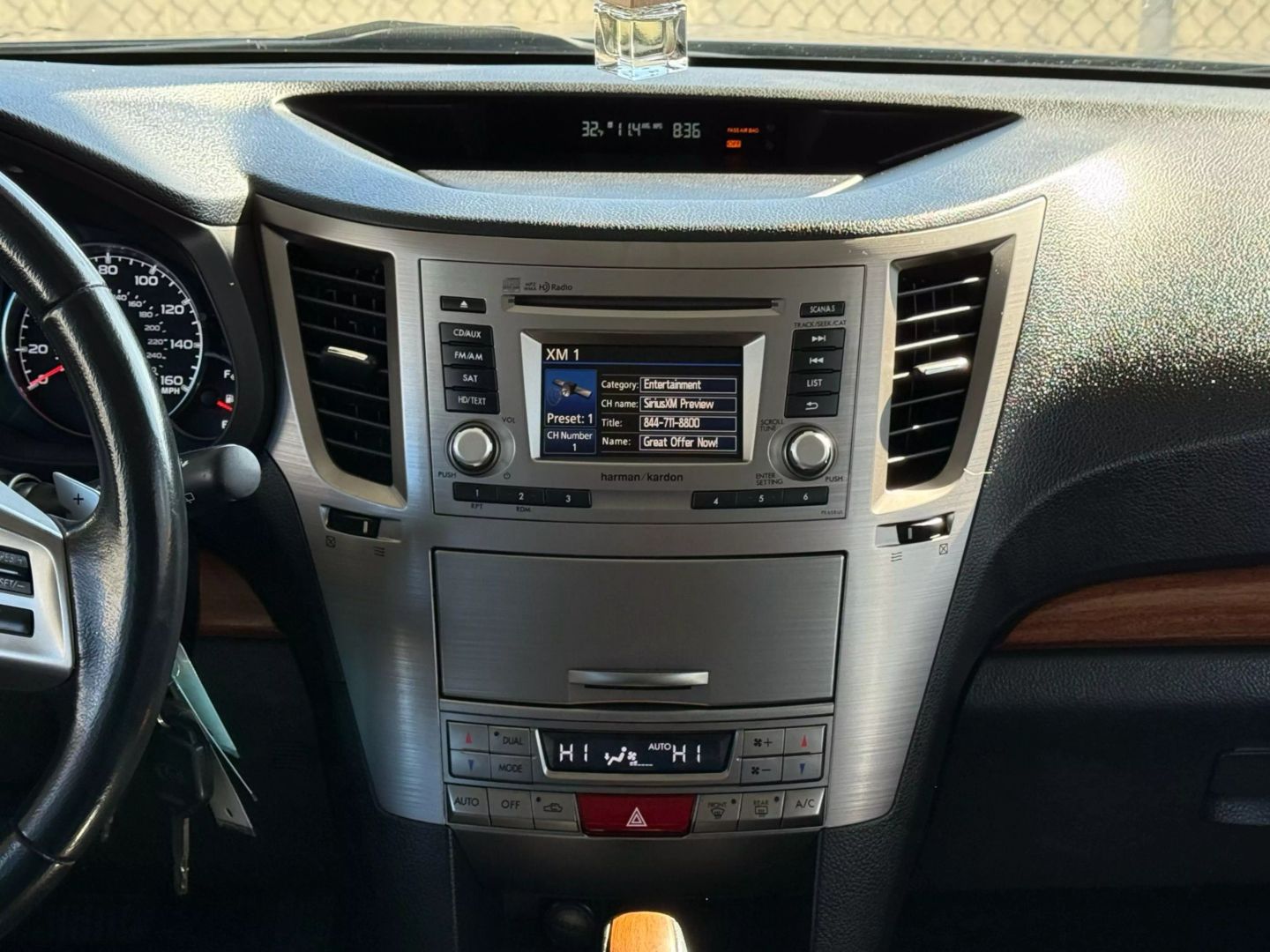 2014 Subaru Outback - Image 28