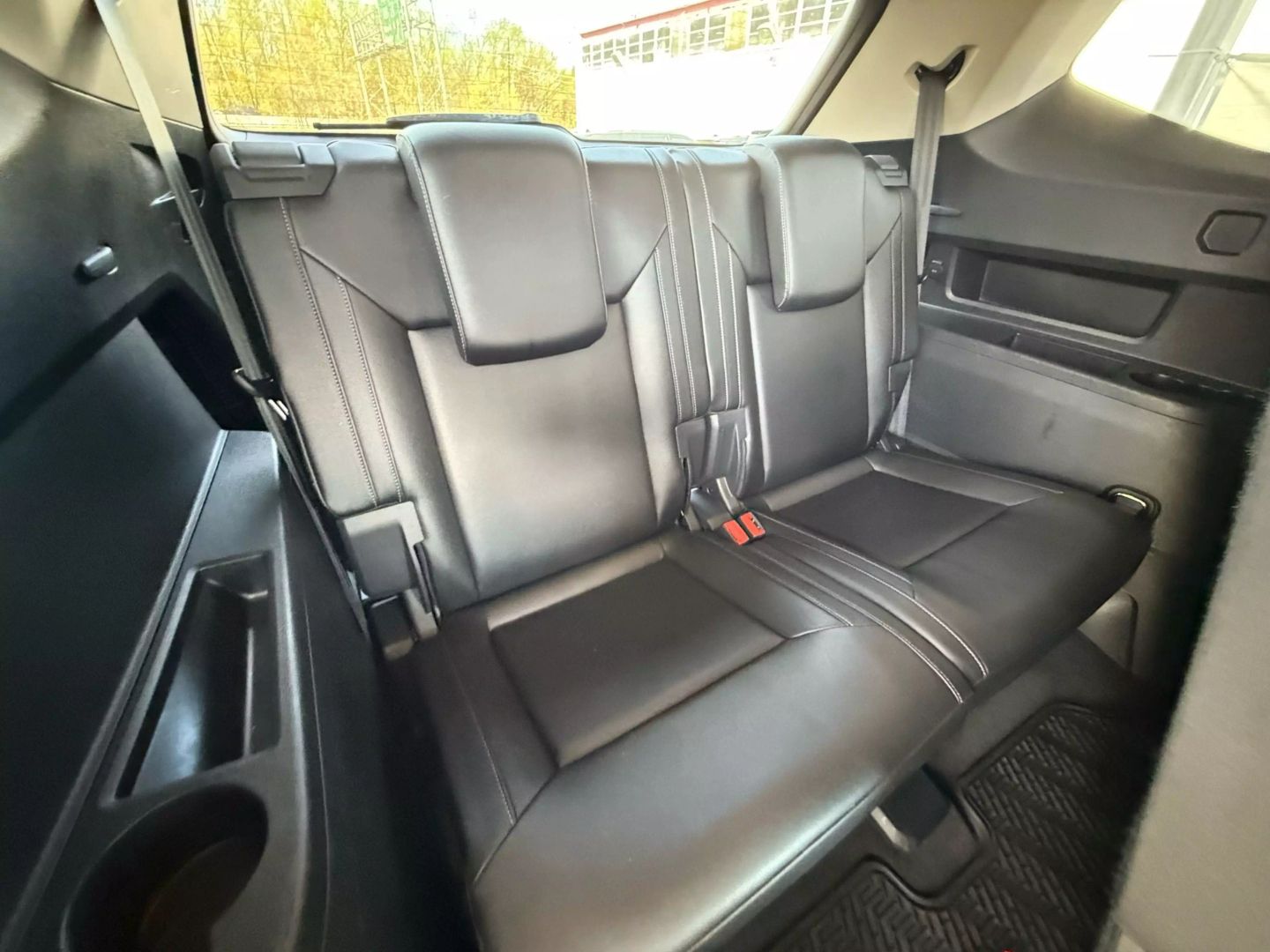 2018 Volkswagen Atlas - Image 24