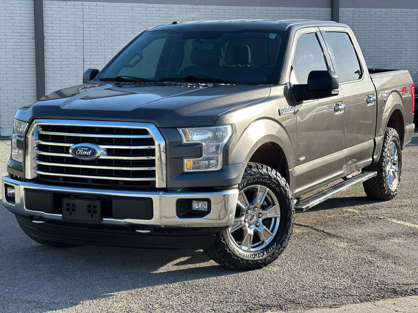 2015 Ford F150 Supercrew Cab - Image 2
