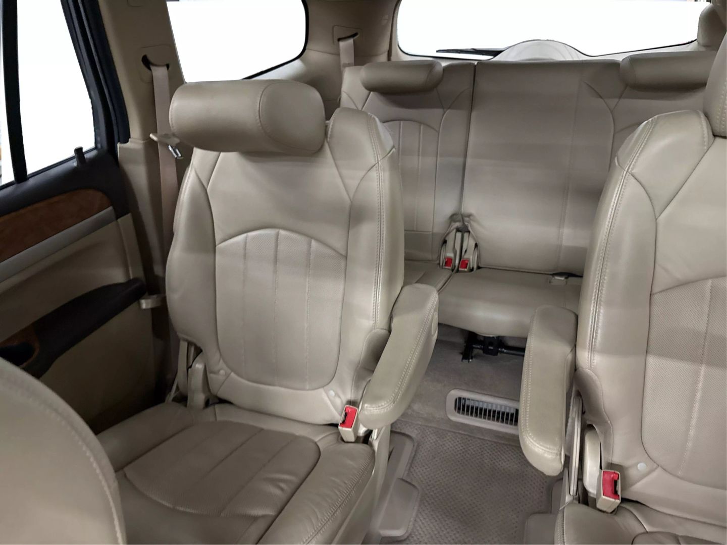 2012 Buick Enclave - Image 32