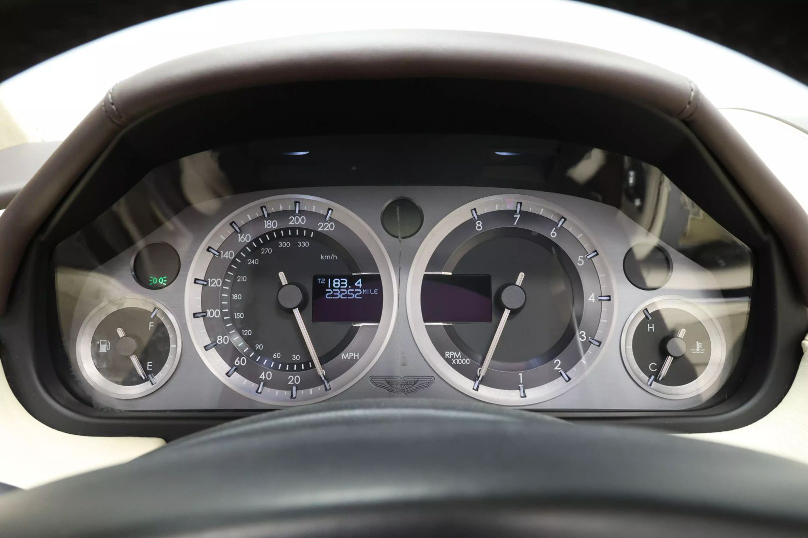 2012 Aston Martin Virage - Image 27