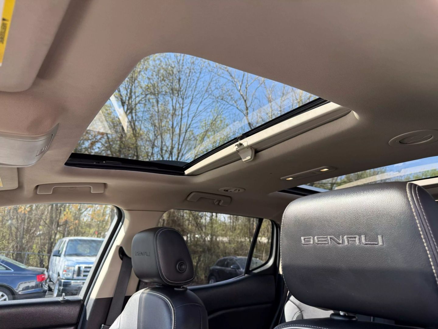 2017 Gmc Acadia - Image 42