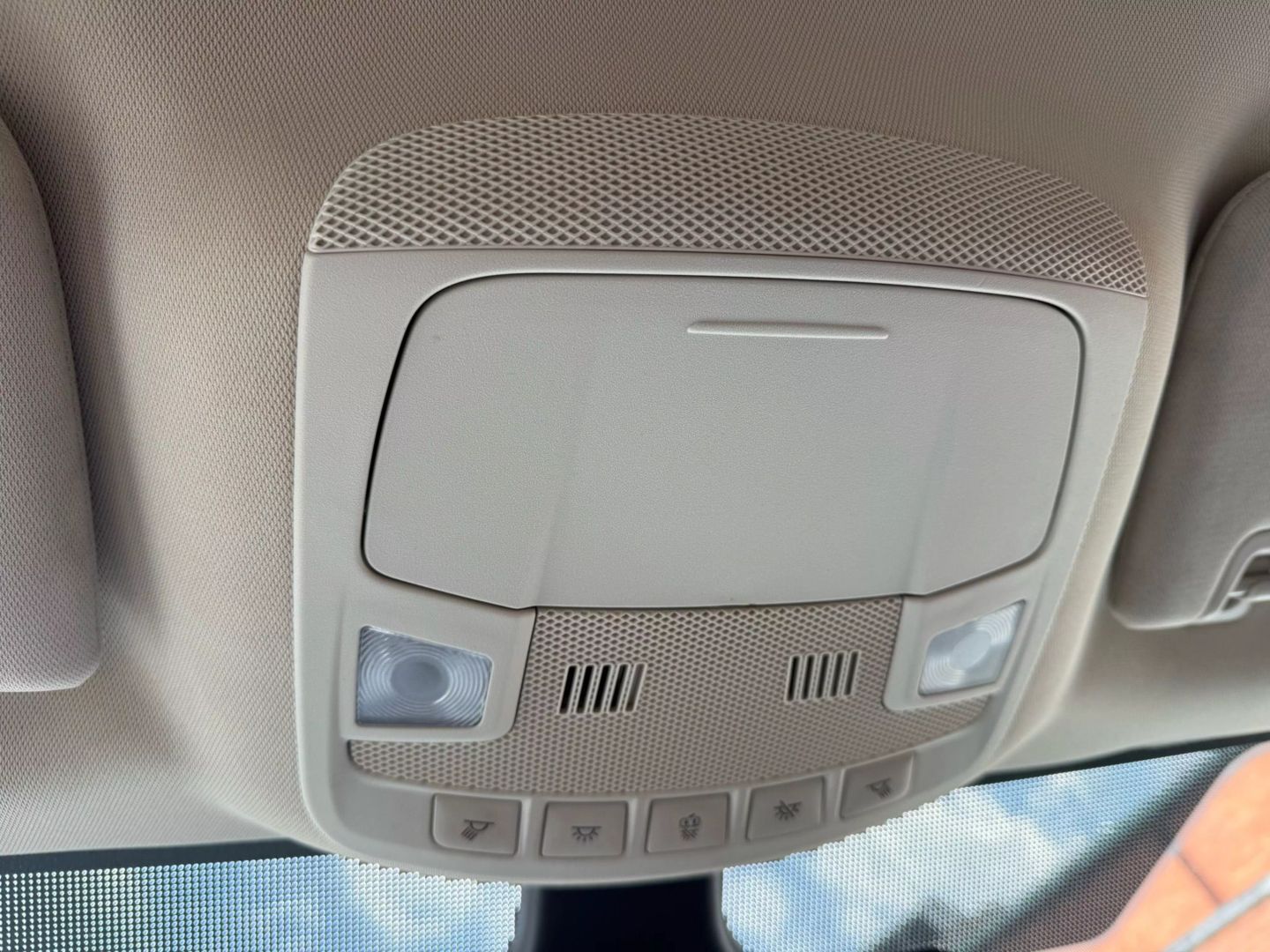 2022 Ford Edge - Image 34