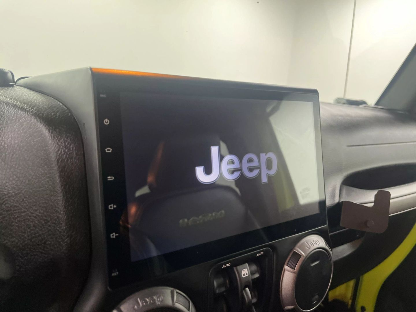 2017 Jeep Wrangler Unlimited - Image 27