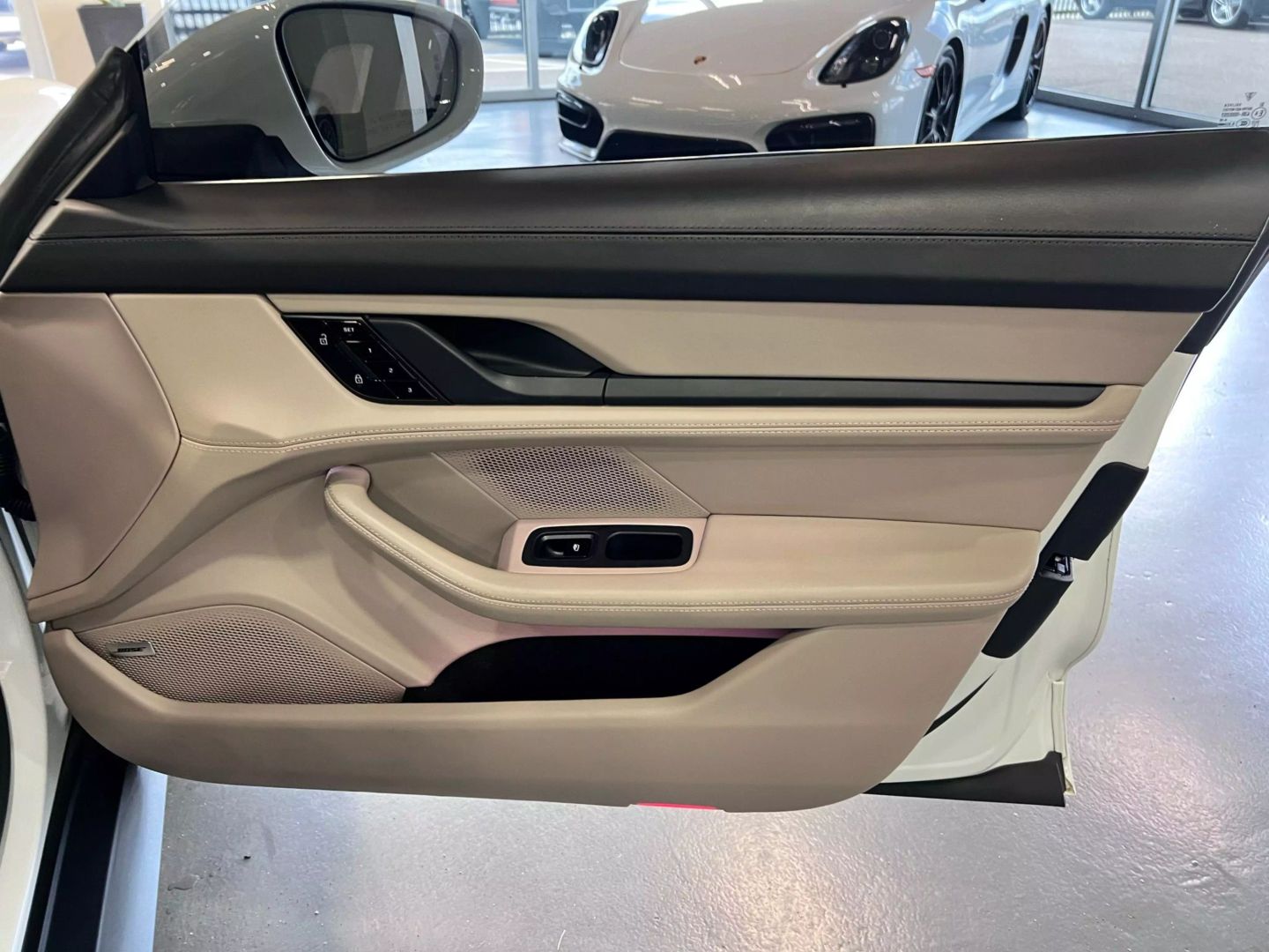 2020 Porsche Taycan 4s Sedan 4d - Image 34