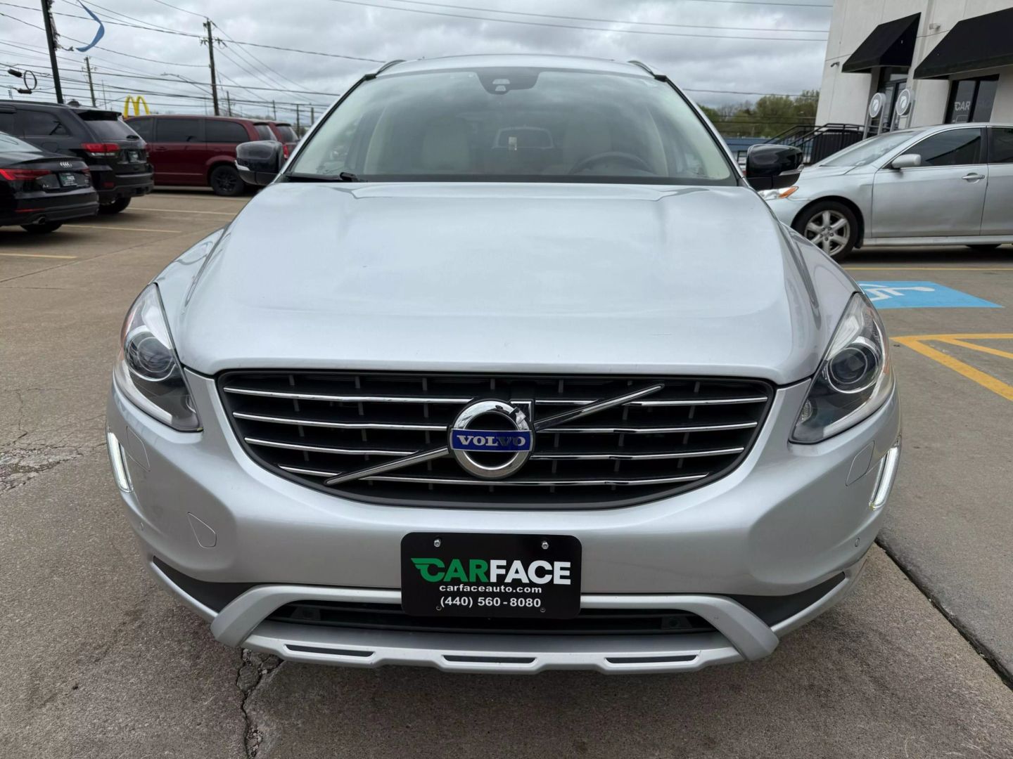 2017 Volvo Xc60 - Image 3