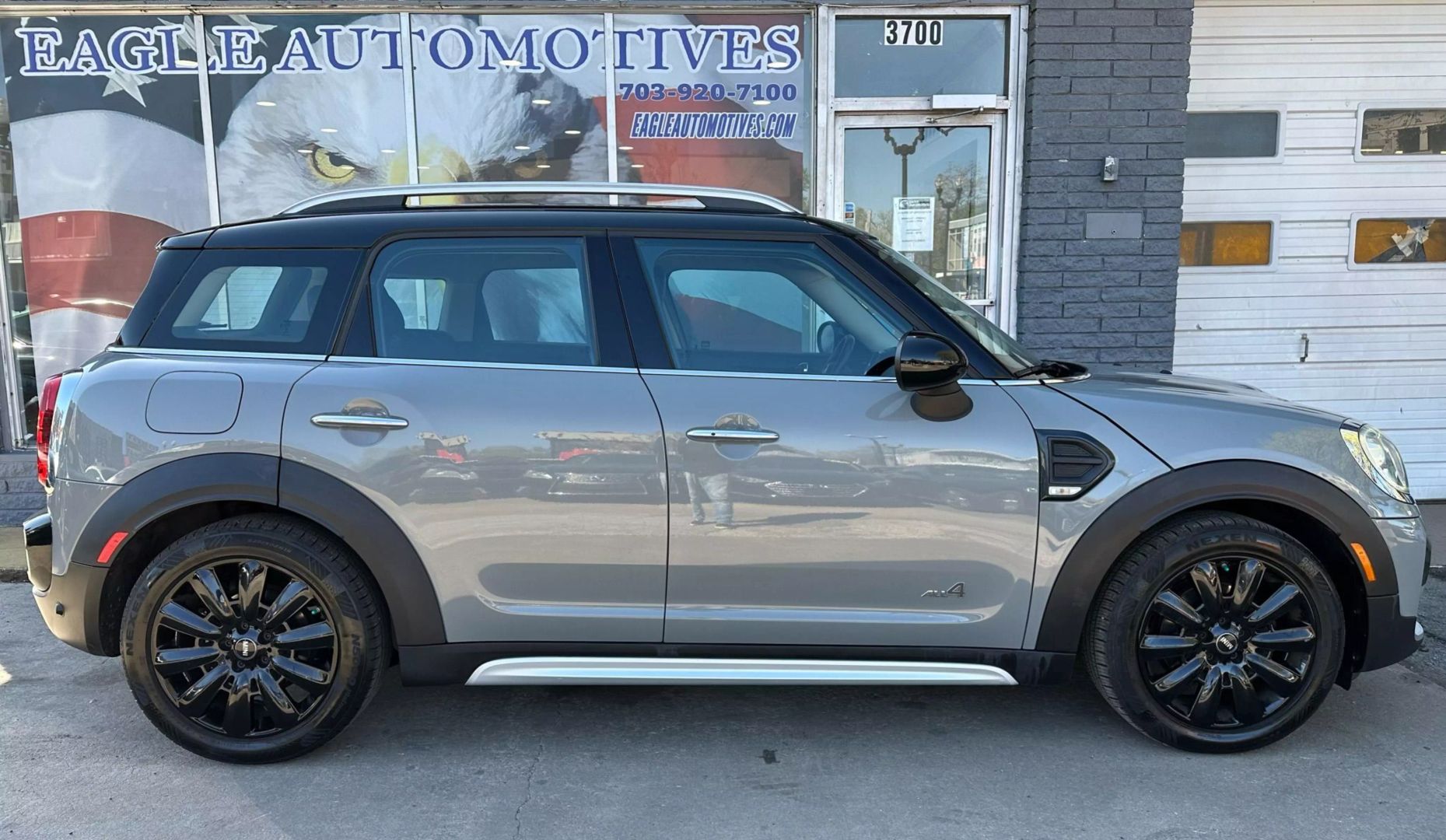 Used 2017 MINI Countryman Base with VIN WMZYV5C3XH3B75733 for sale in Arlington, VA