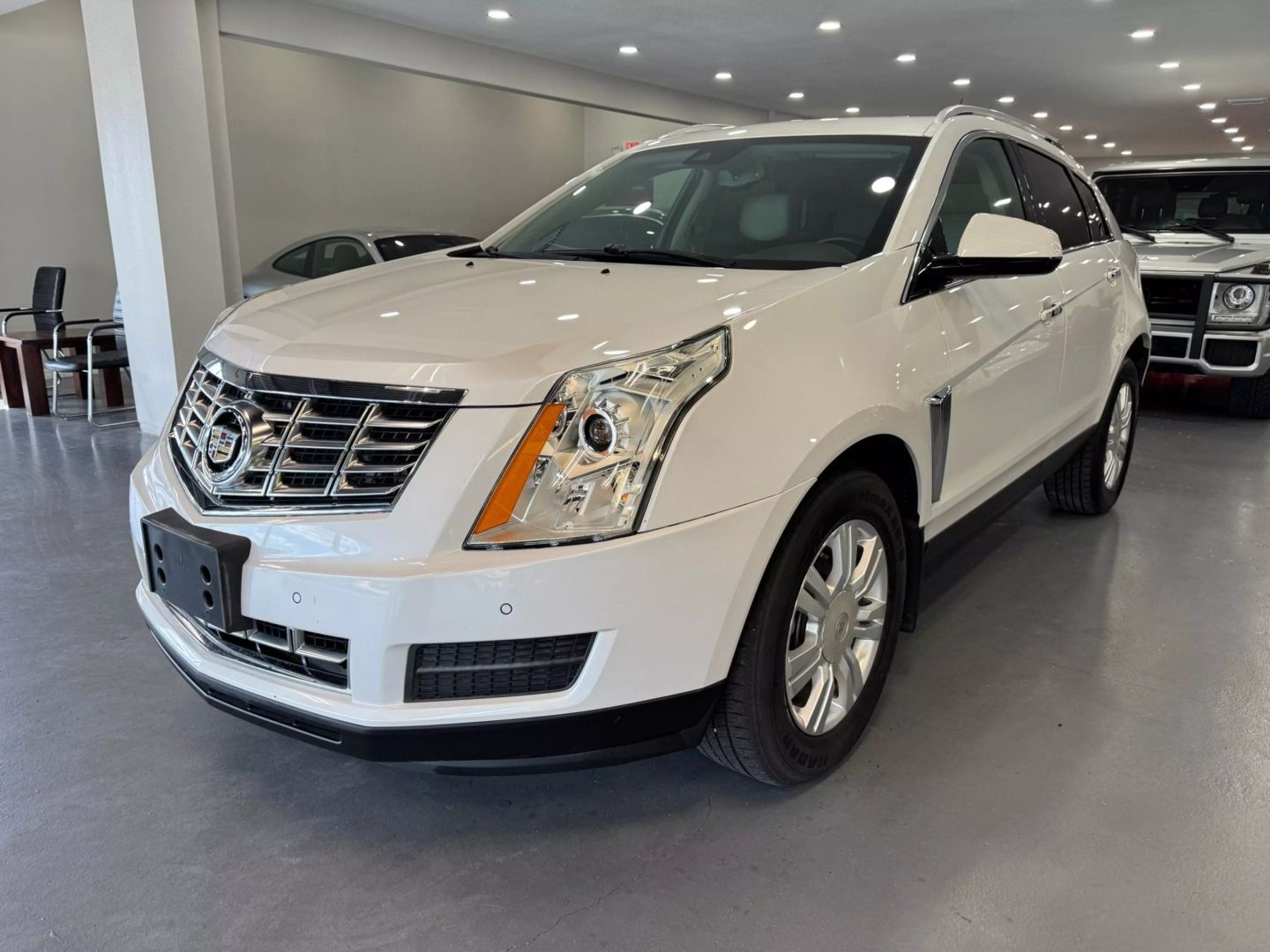 2014 Cadillac Srx Luxury Collection Sport Utility 4d - Image 3