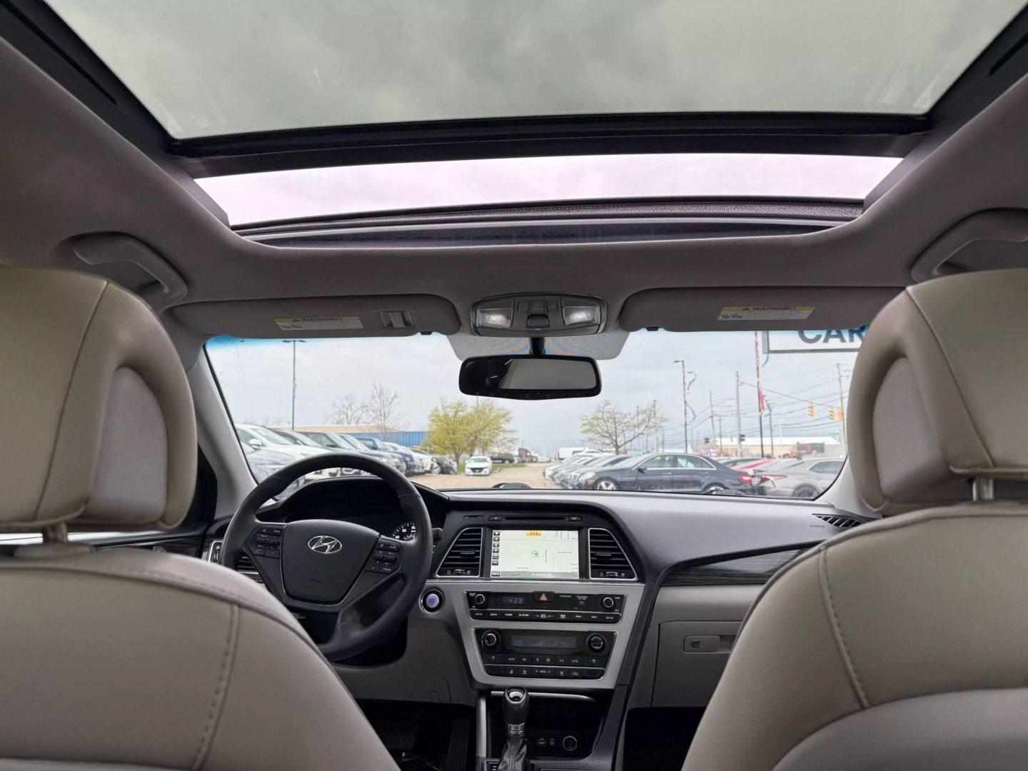 2015 Hyundai Sonata - Image 25