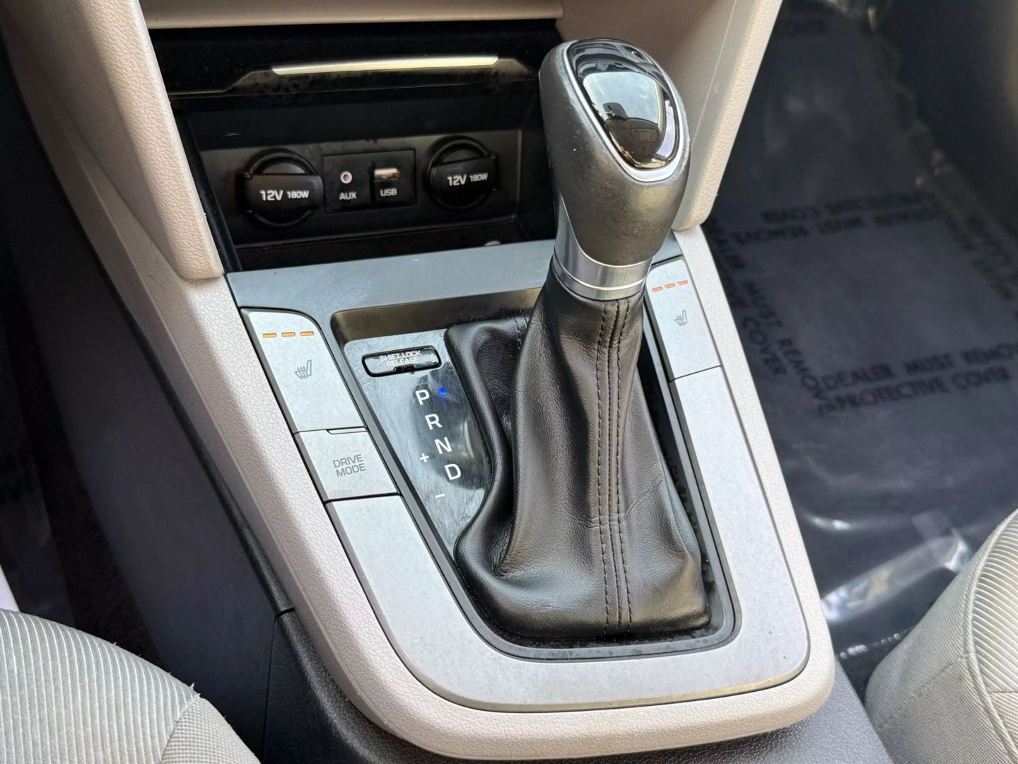 2018 Hyundai Elantra - Image 39