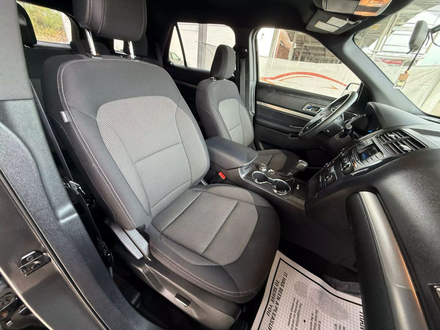 2018 Ford Explorer - Image 26