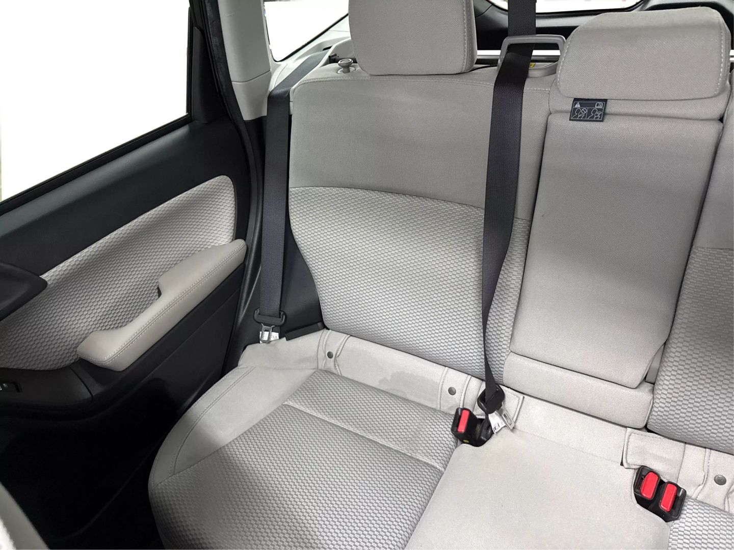 2018 Subaru Forester - Image 30
