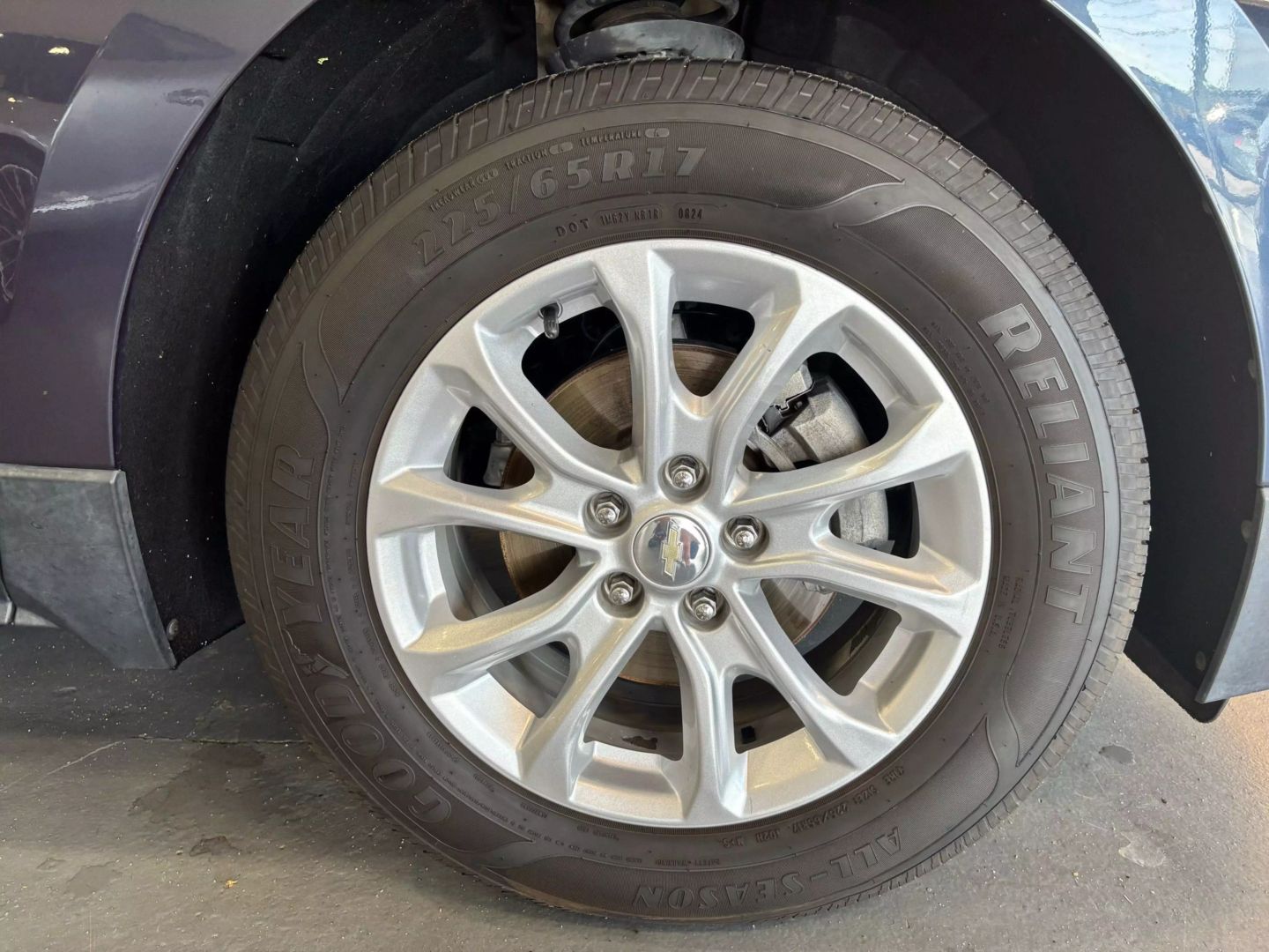 2019 Chevrolet Equinox Ls Sport Utility 4d - Image 26