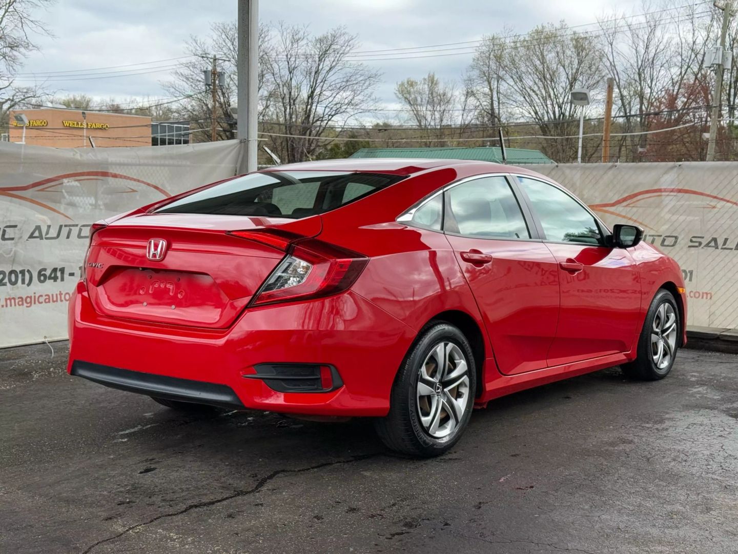 2017 Honda Civic - Image 11