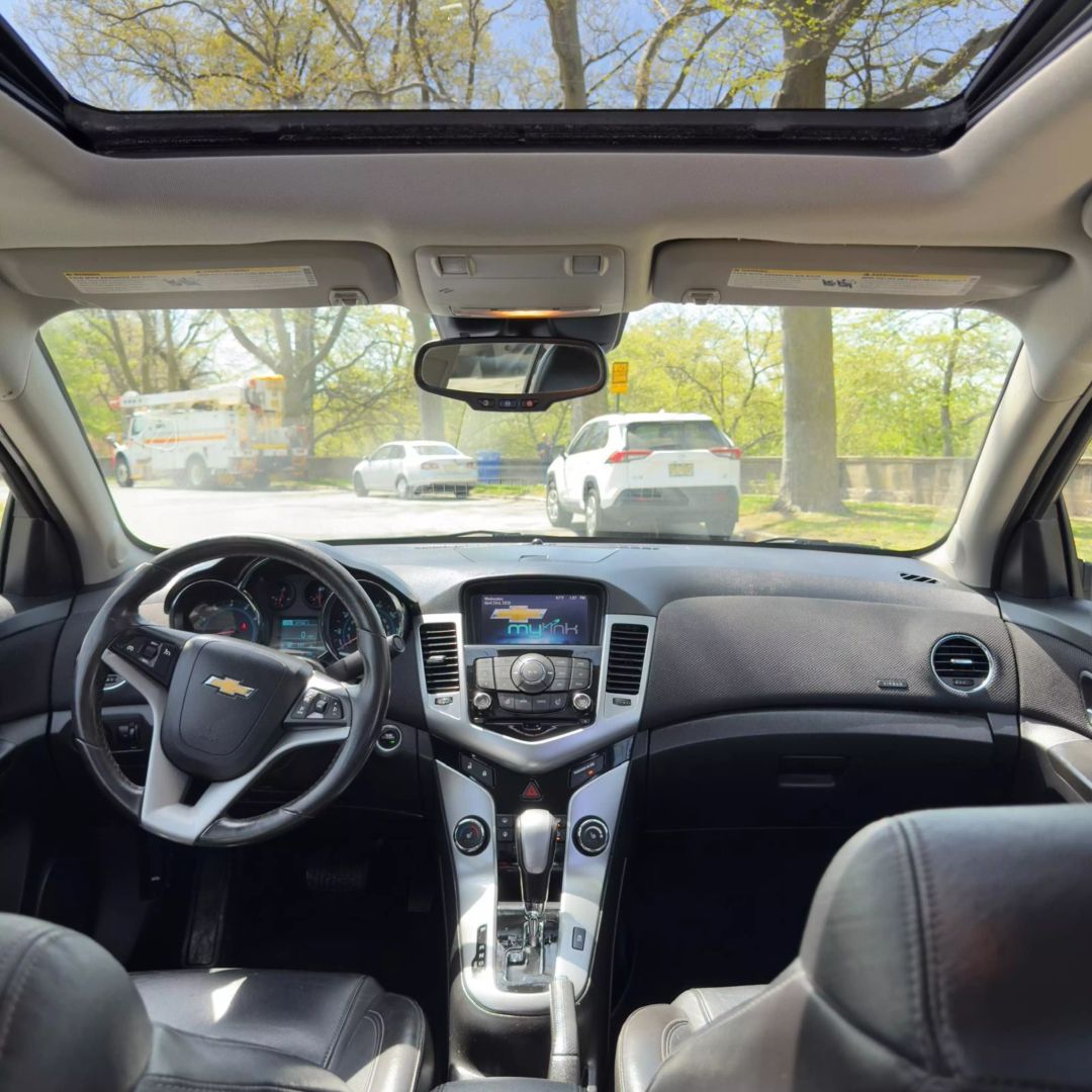 Image 6 of 2013 CHEVROLET CRUZE