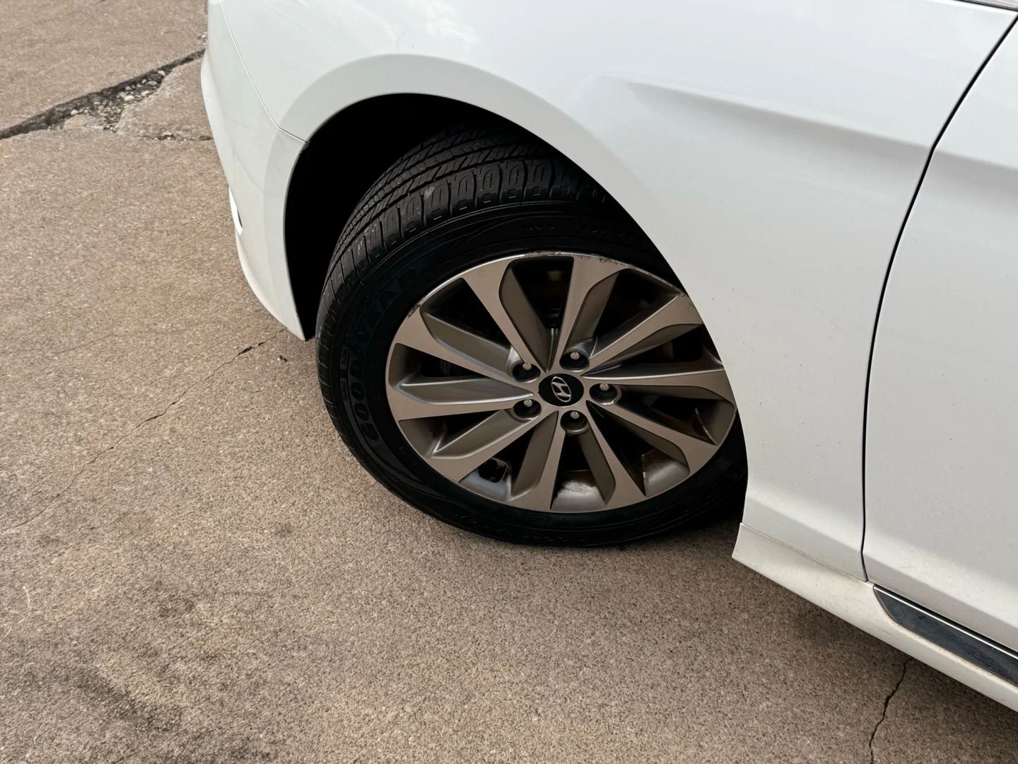 2015 Hyundai Sonata - Image 49