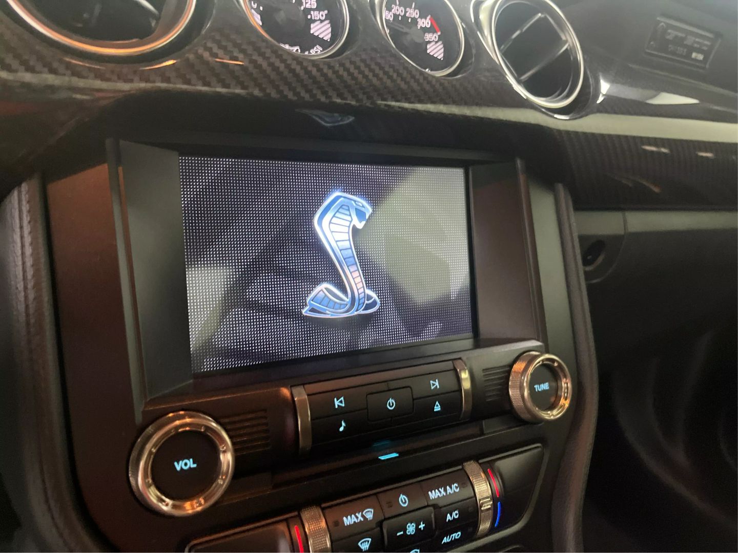 2021 Ford Mustang - Image 13