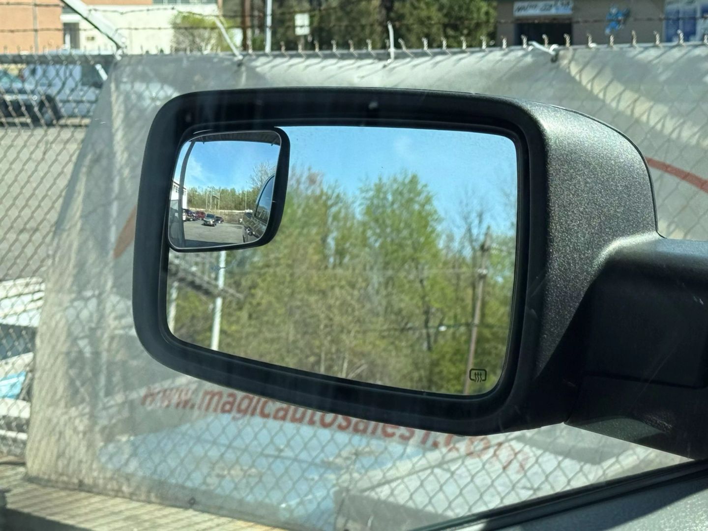2017 Ram 1500 Crew Cab - Image 35