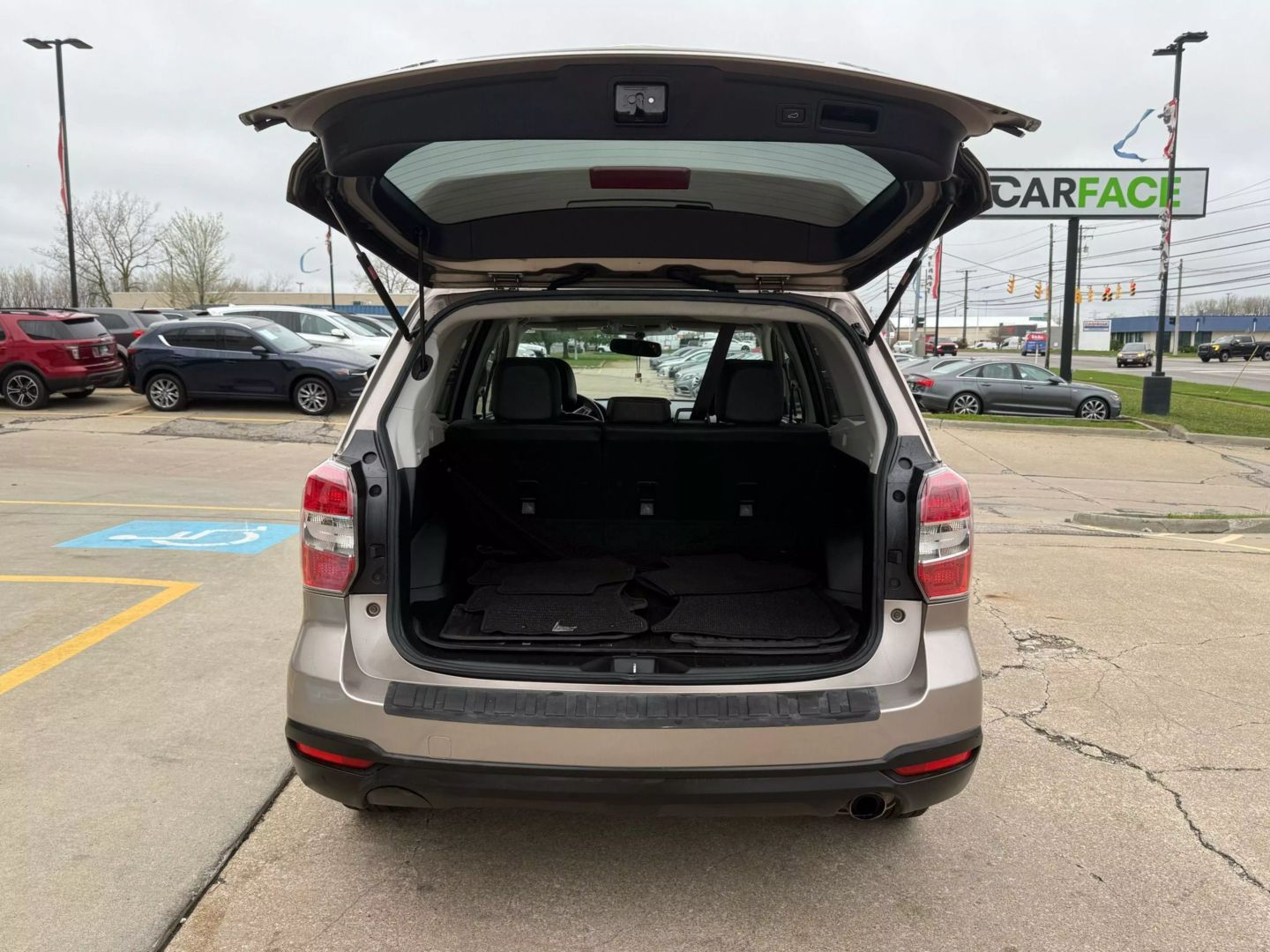 2015 Subaru Forester - Image 12