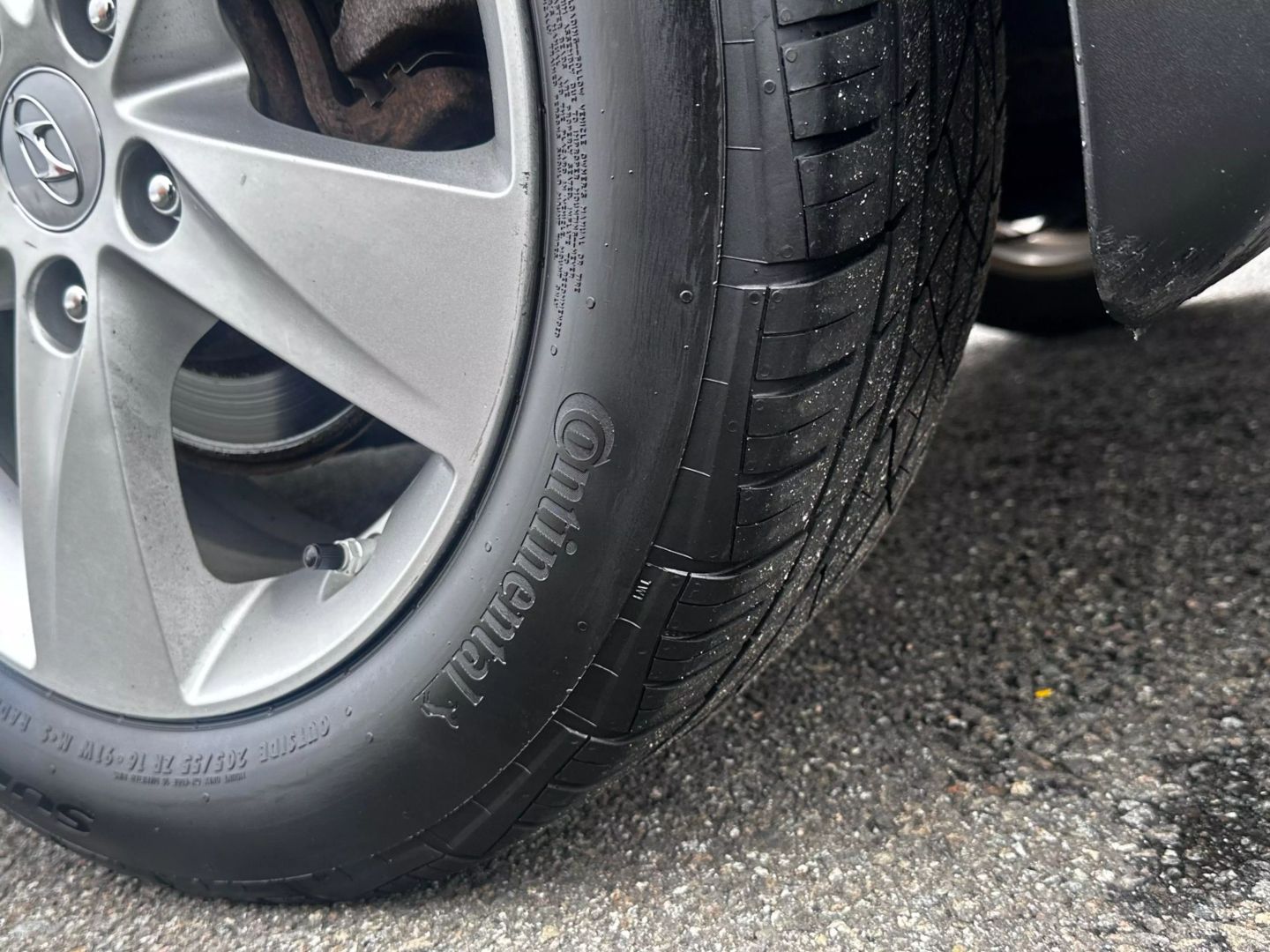 2013 Hyundai Elantra - Image 28